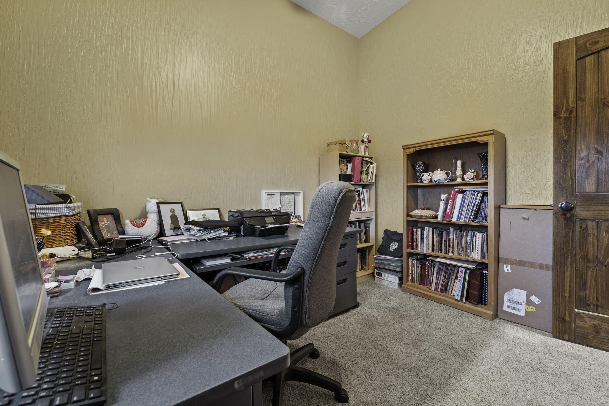 5156 Lawrence 1210