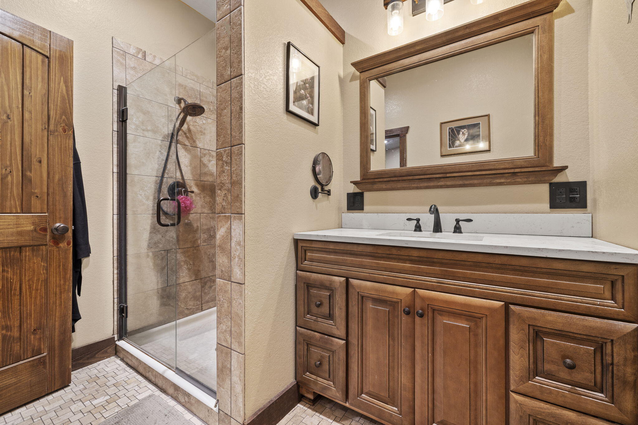 5156 Lawrence 1210