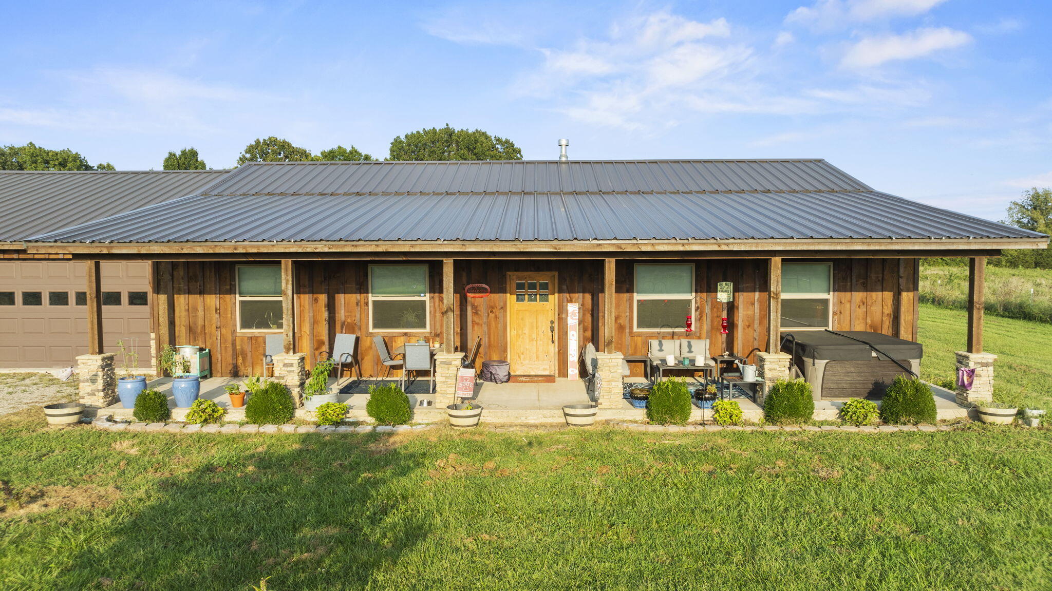 5156 Lawrence 1210