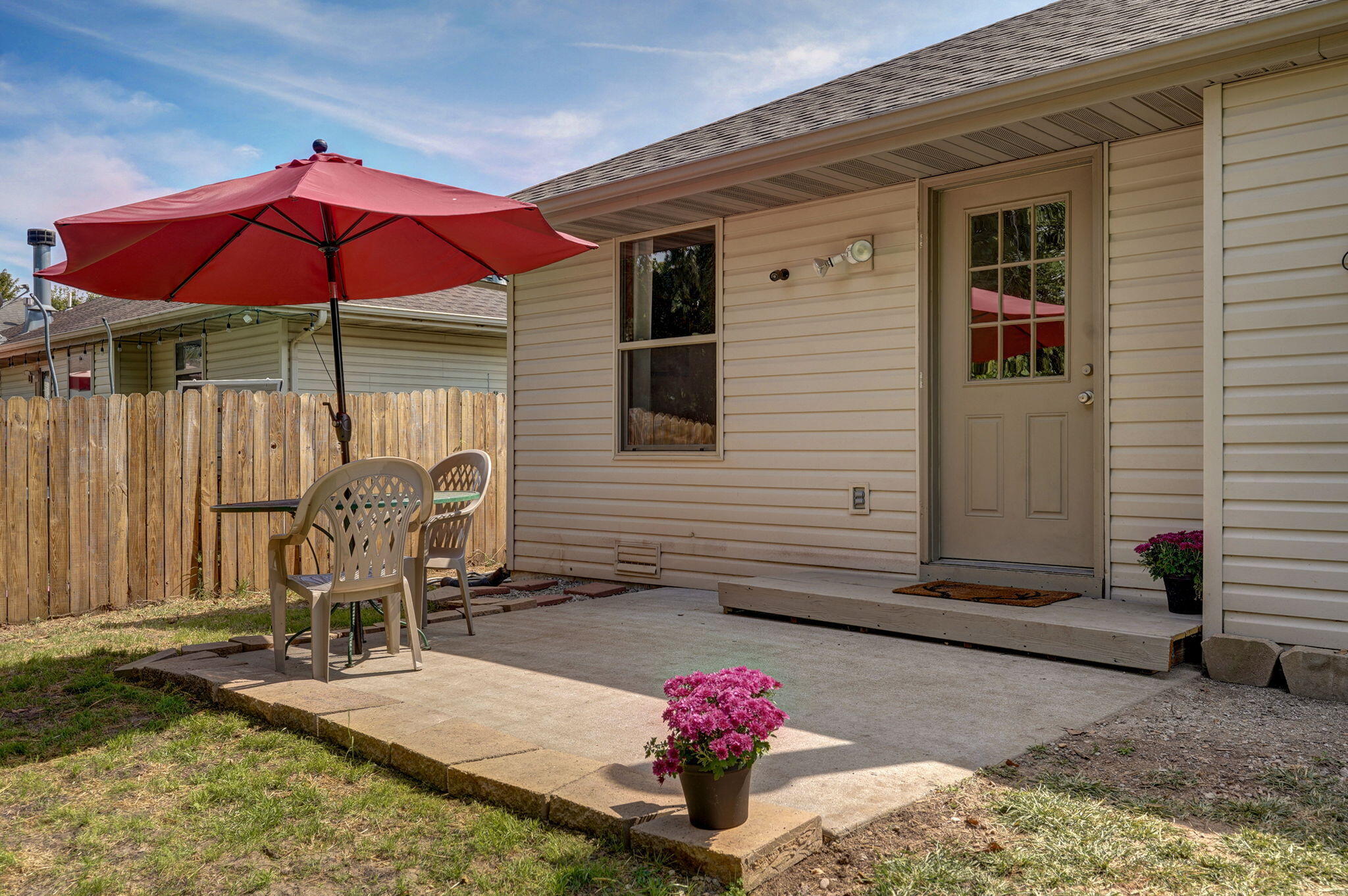 4449 W Madison Street