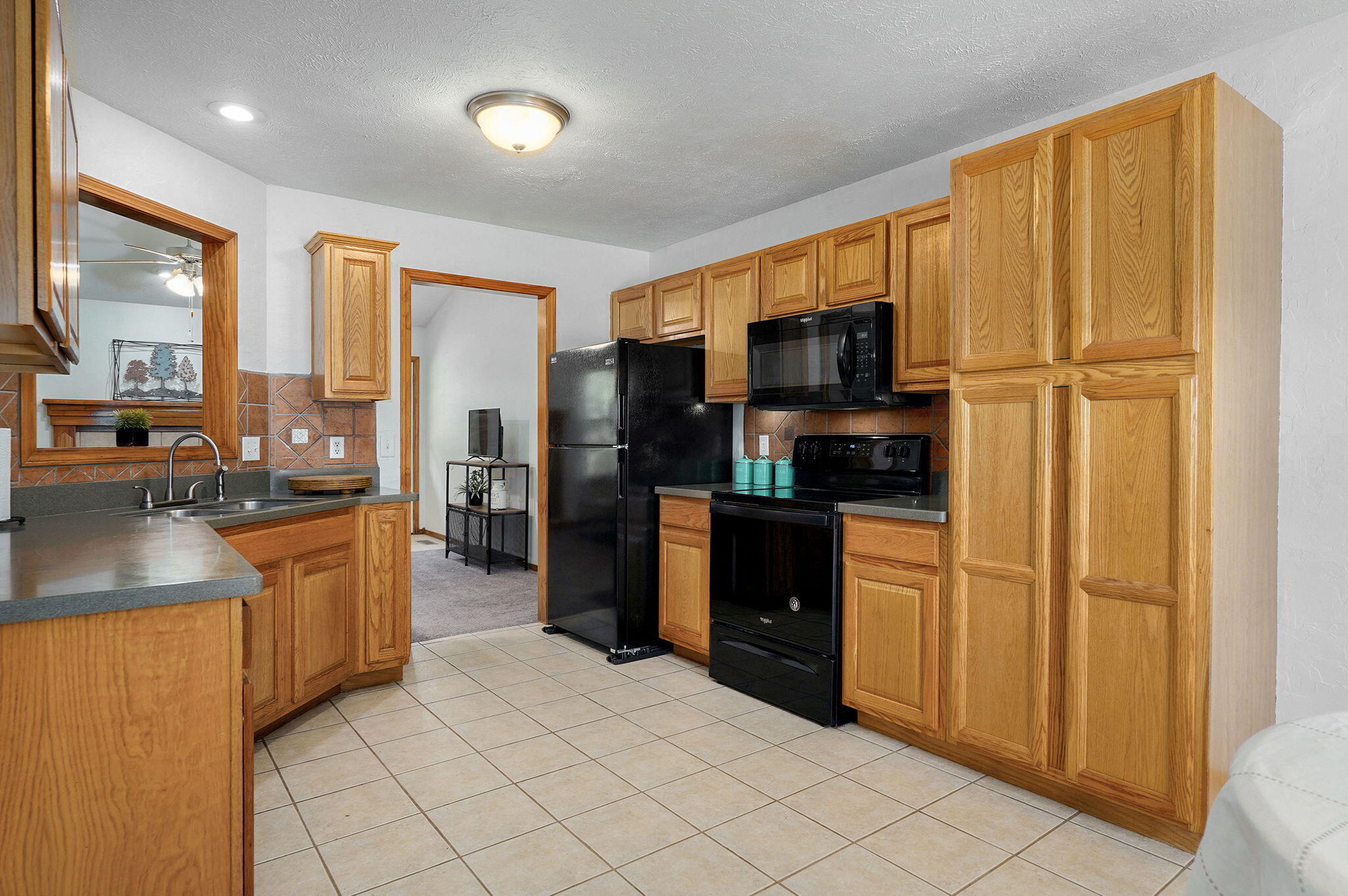 4449 W Madison Street