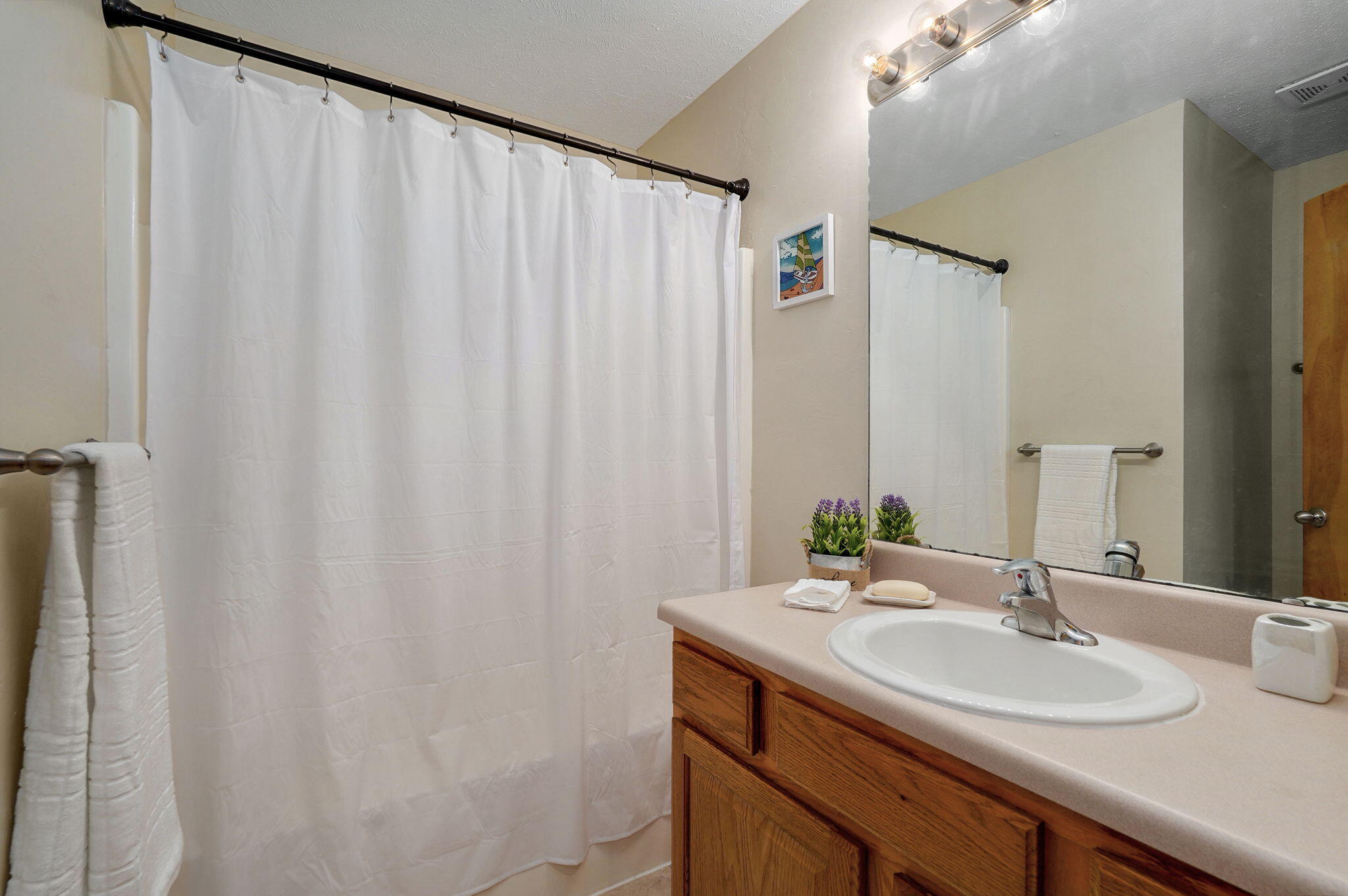 4449 W Madison Street