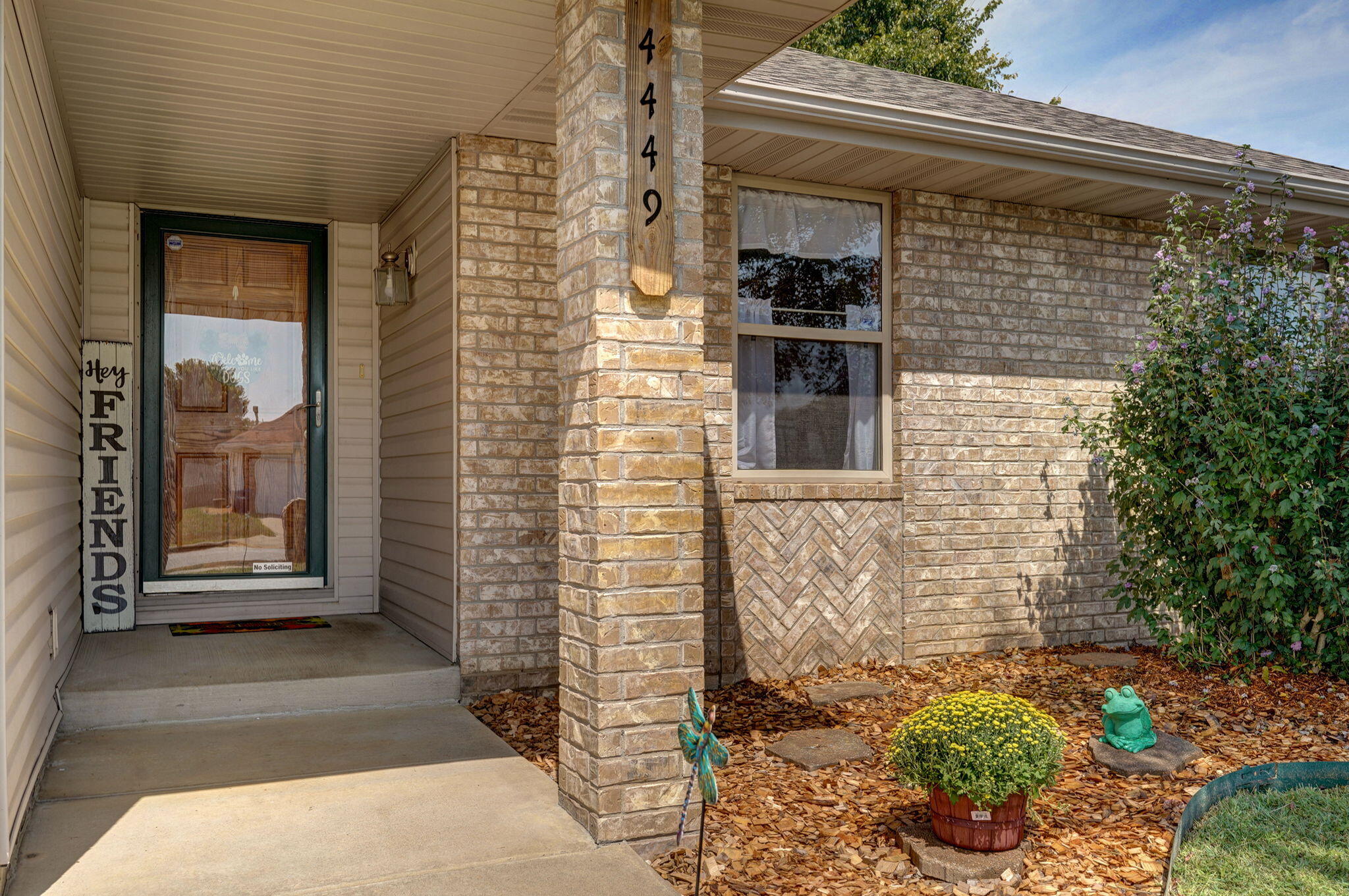 4449 W Madison Street