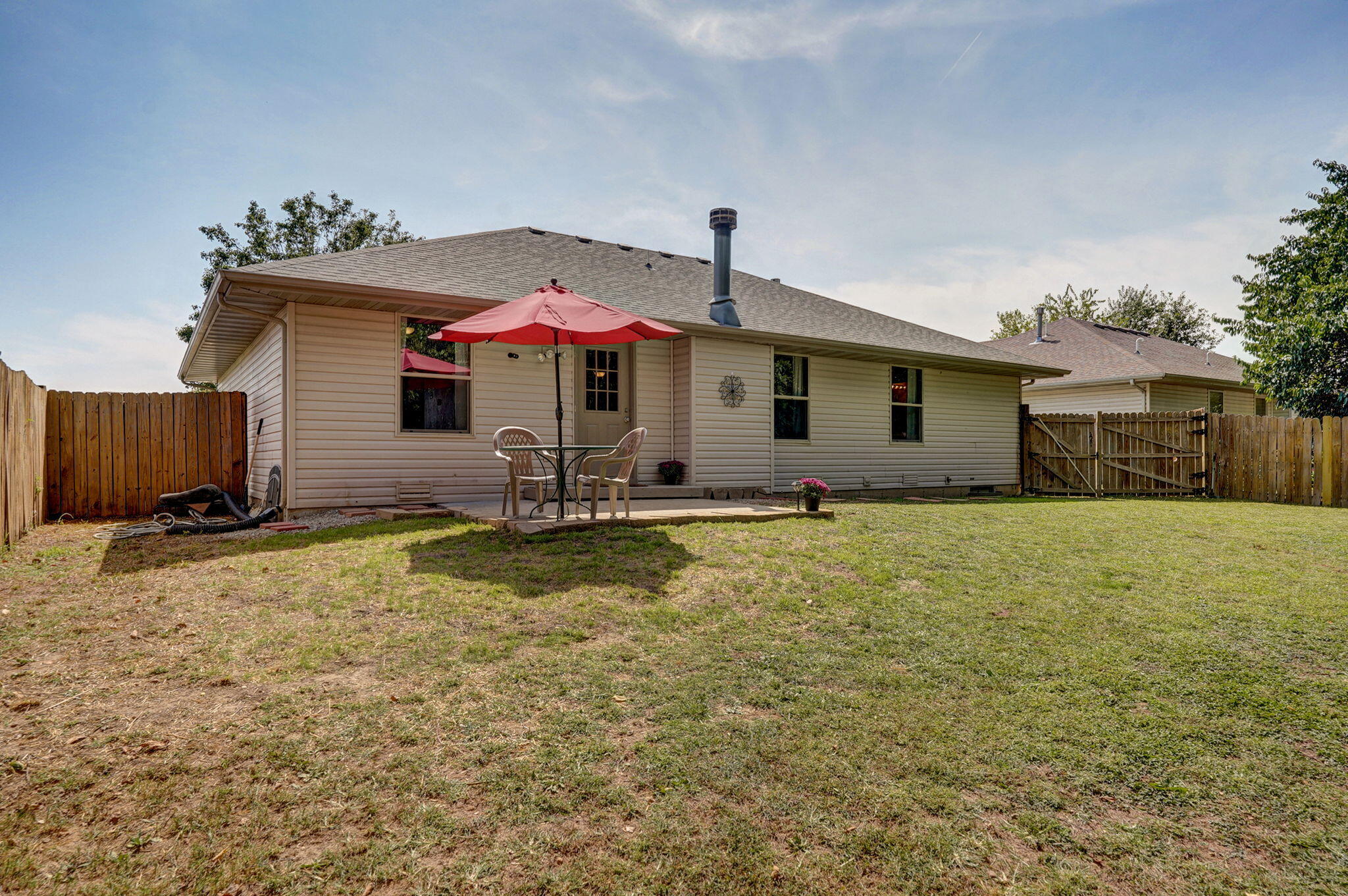 4449 W Madison Street