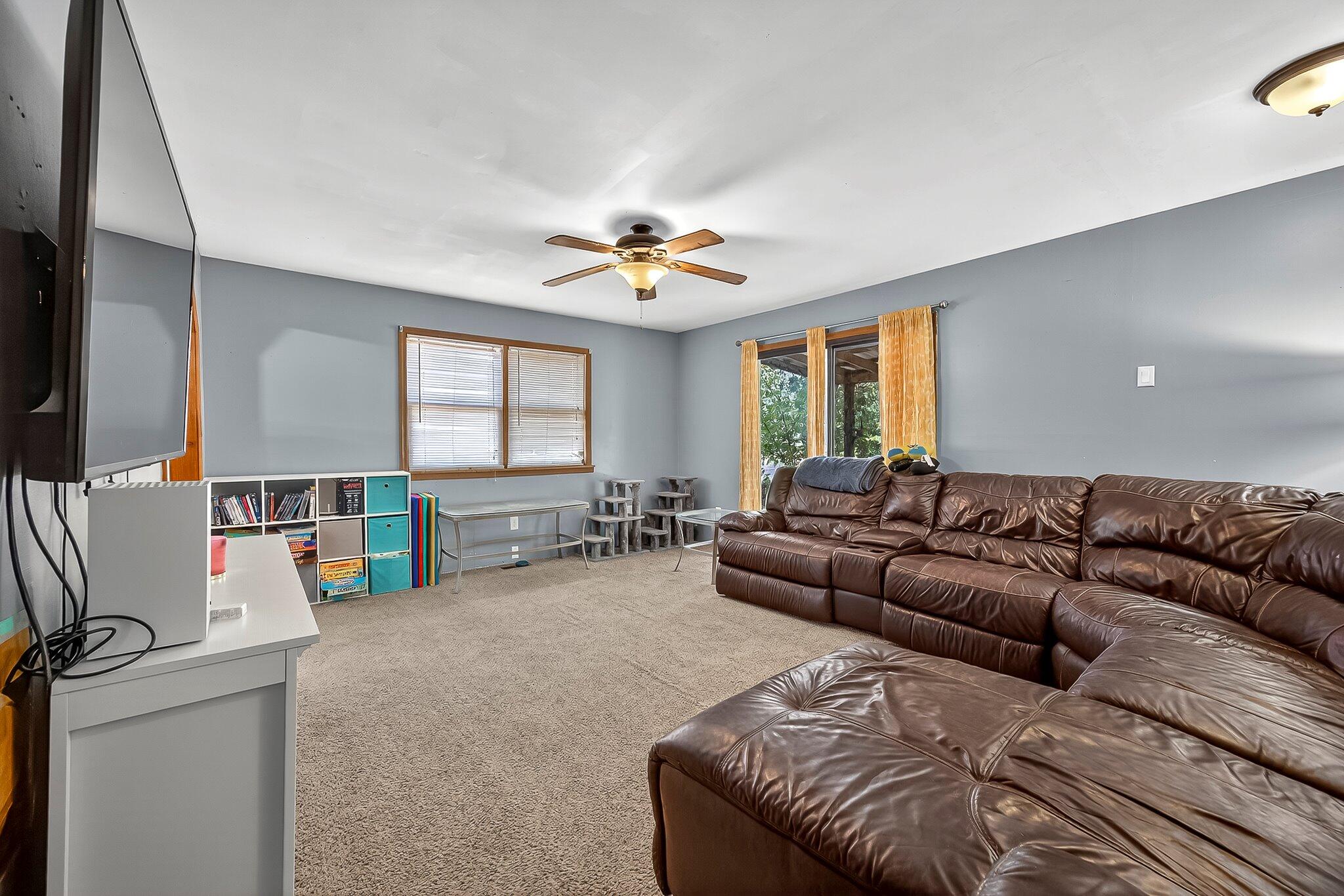 537 Dark Valley Road