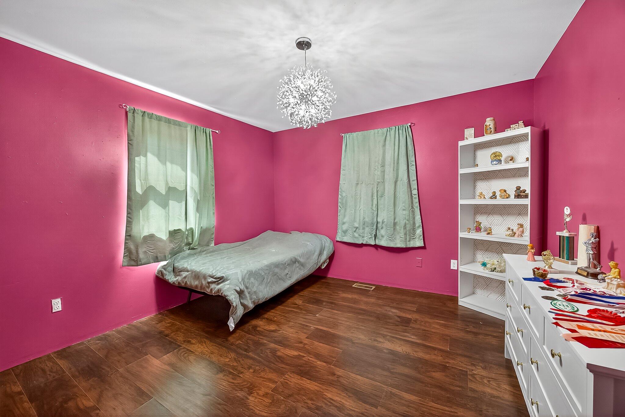537 Dark Valley Road