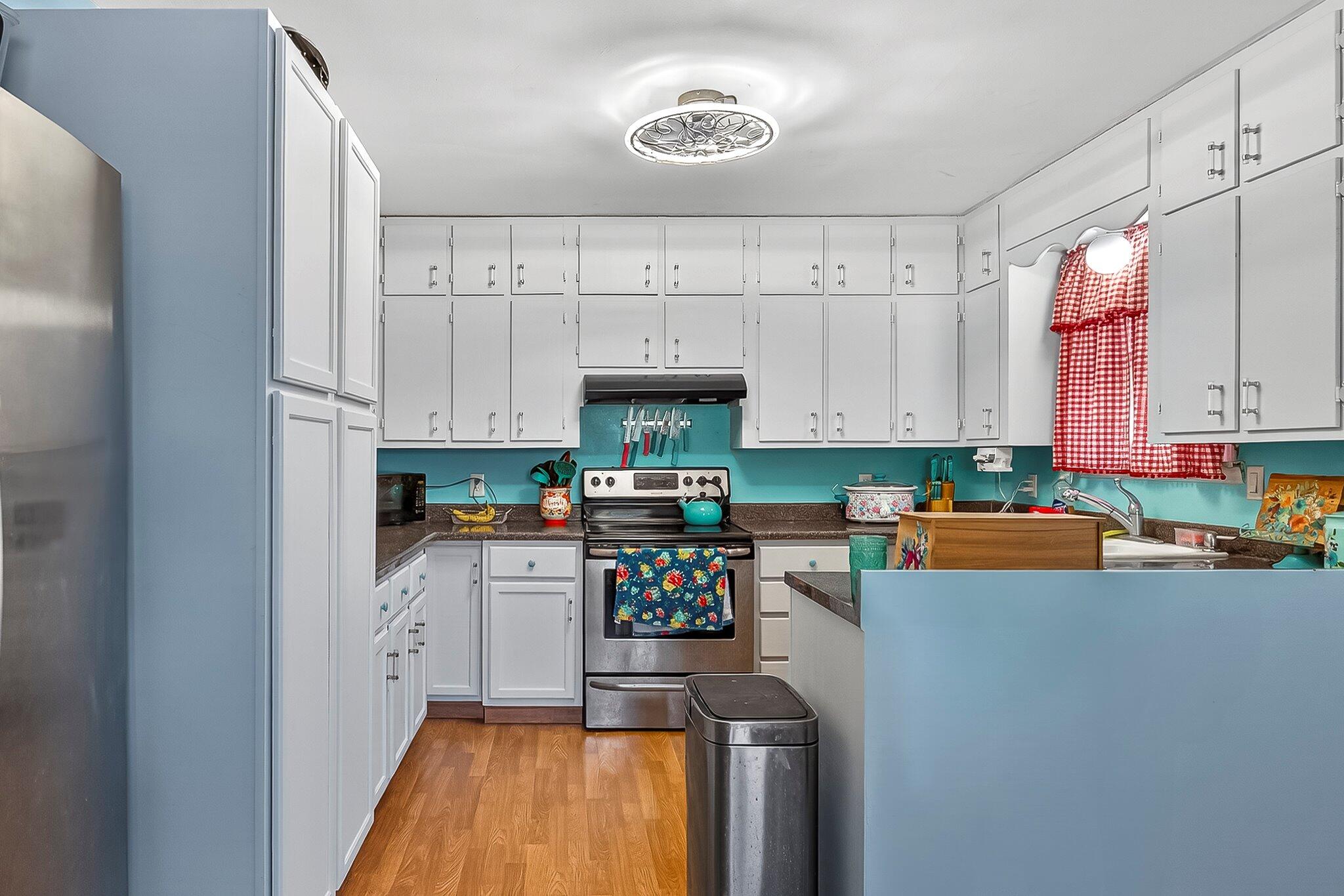 537 Dark Valley Road