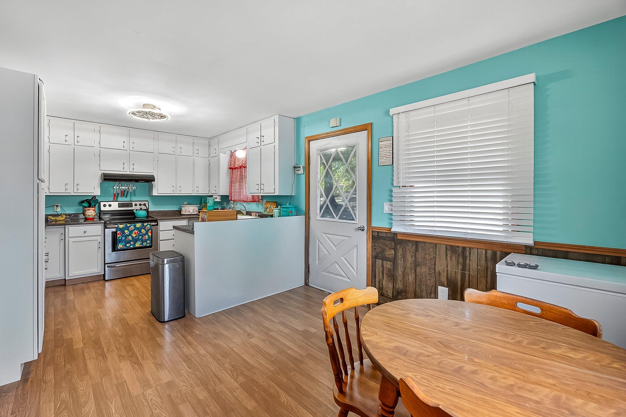 537 Dark Valley Road
