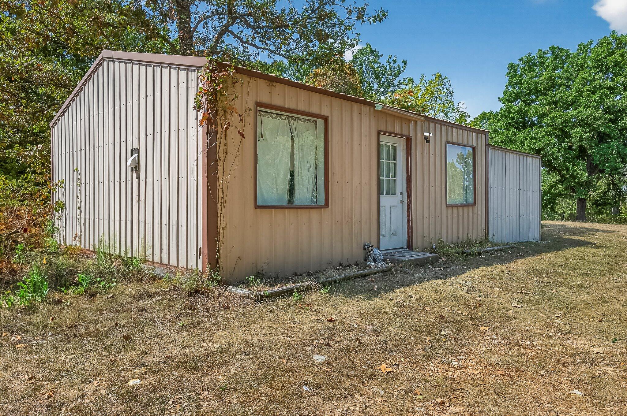 537 Dark Valley Road
