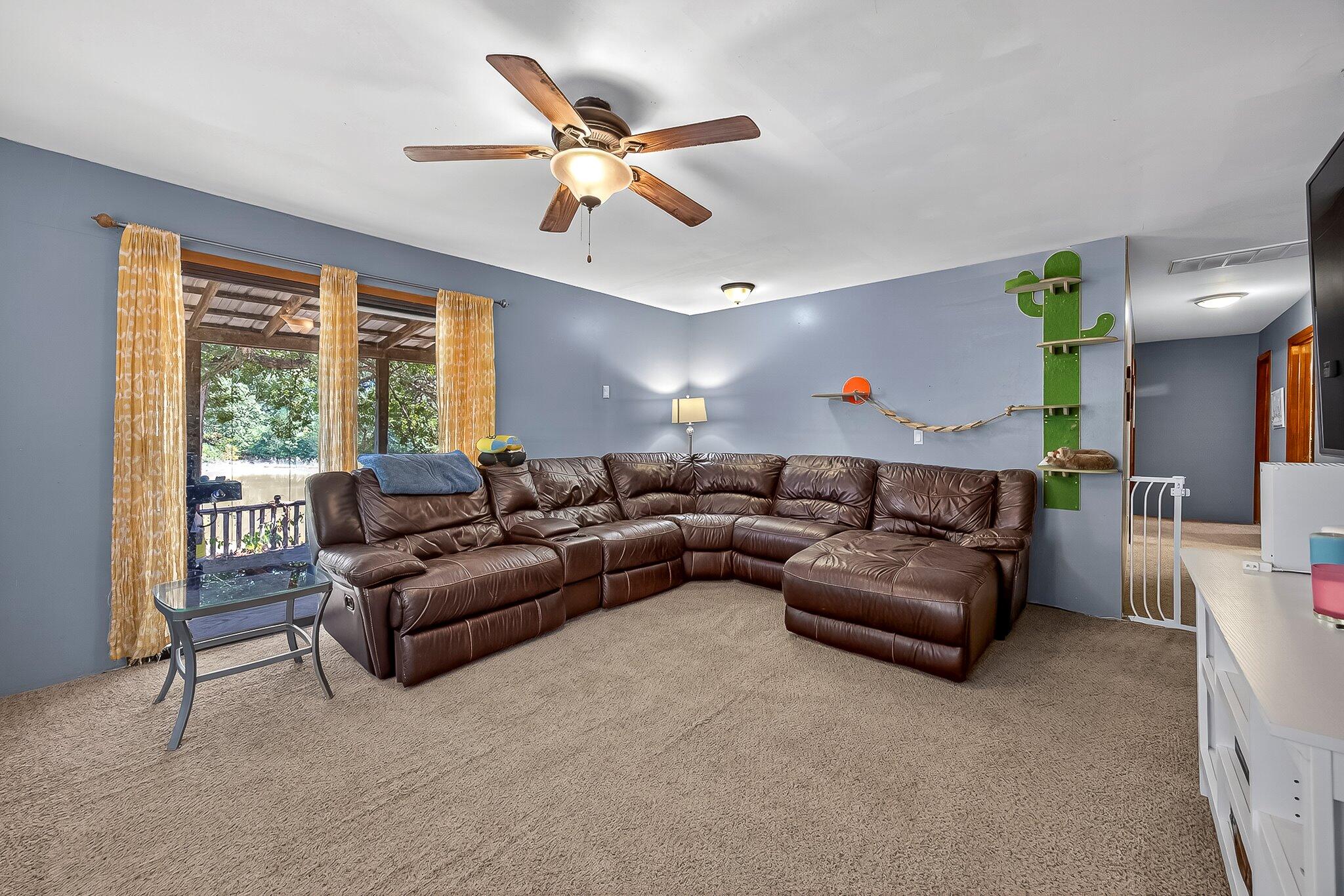 537 Dark Valley Road