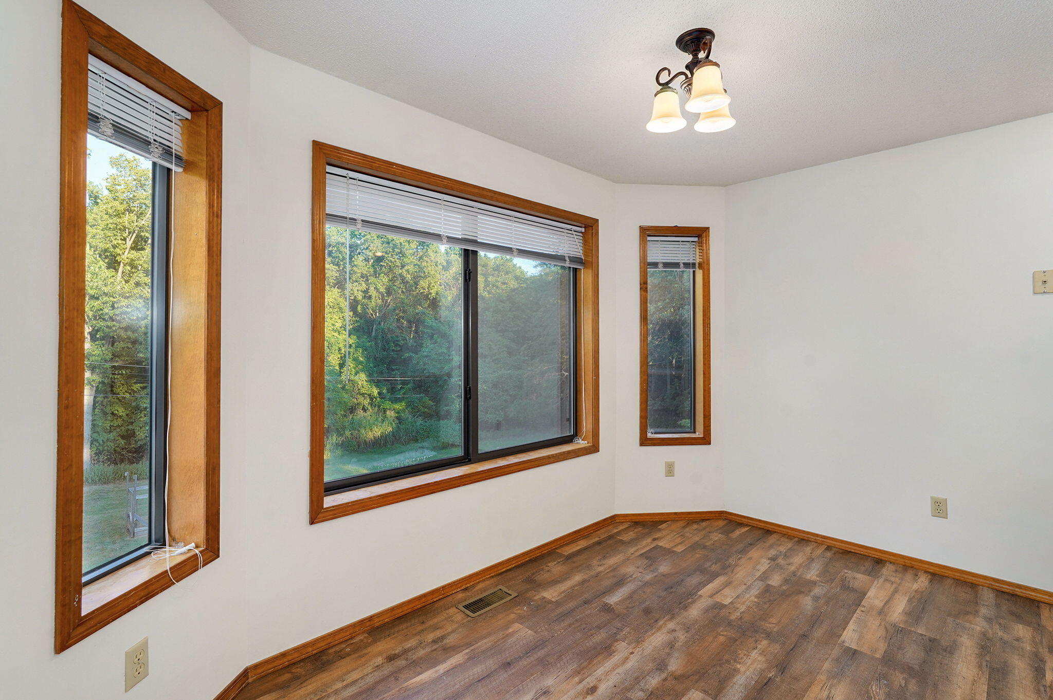 3616 N Temple Avenue