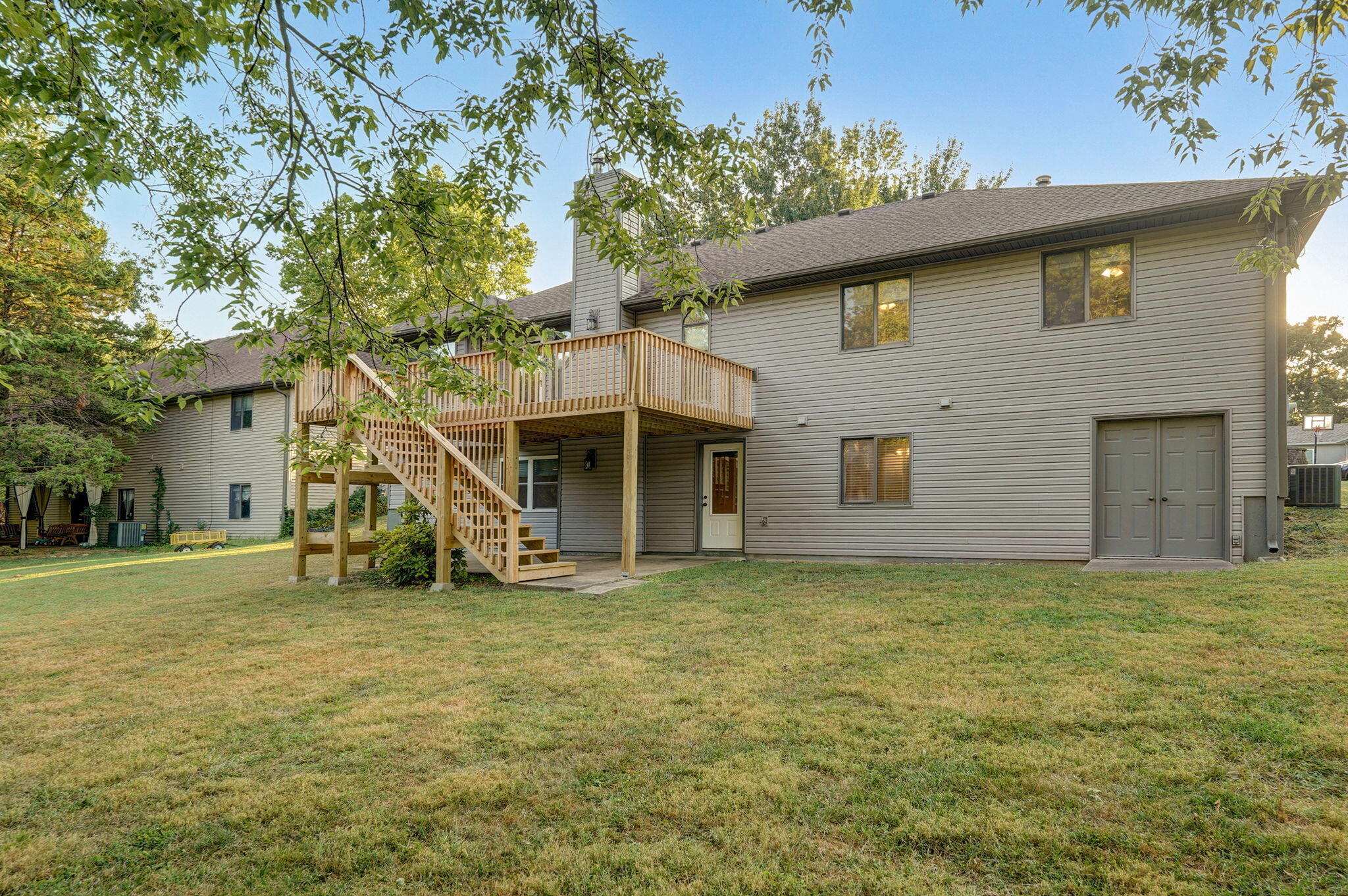 3616 N Temple Avenue