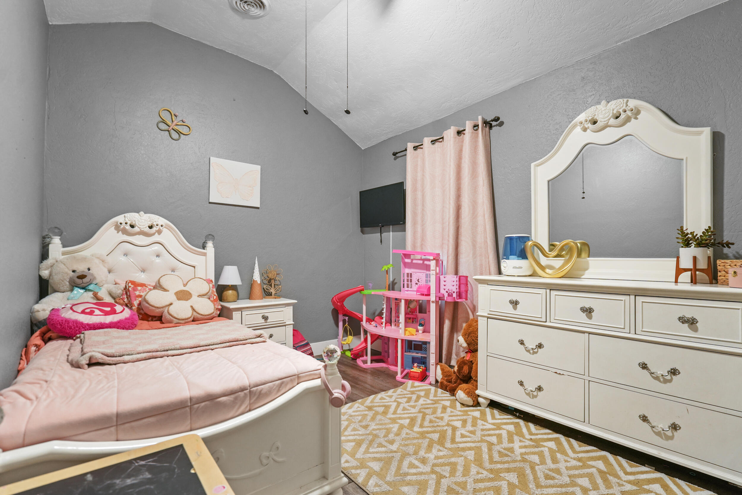 904 W Jackson Street