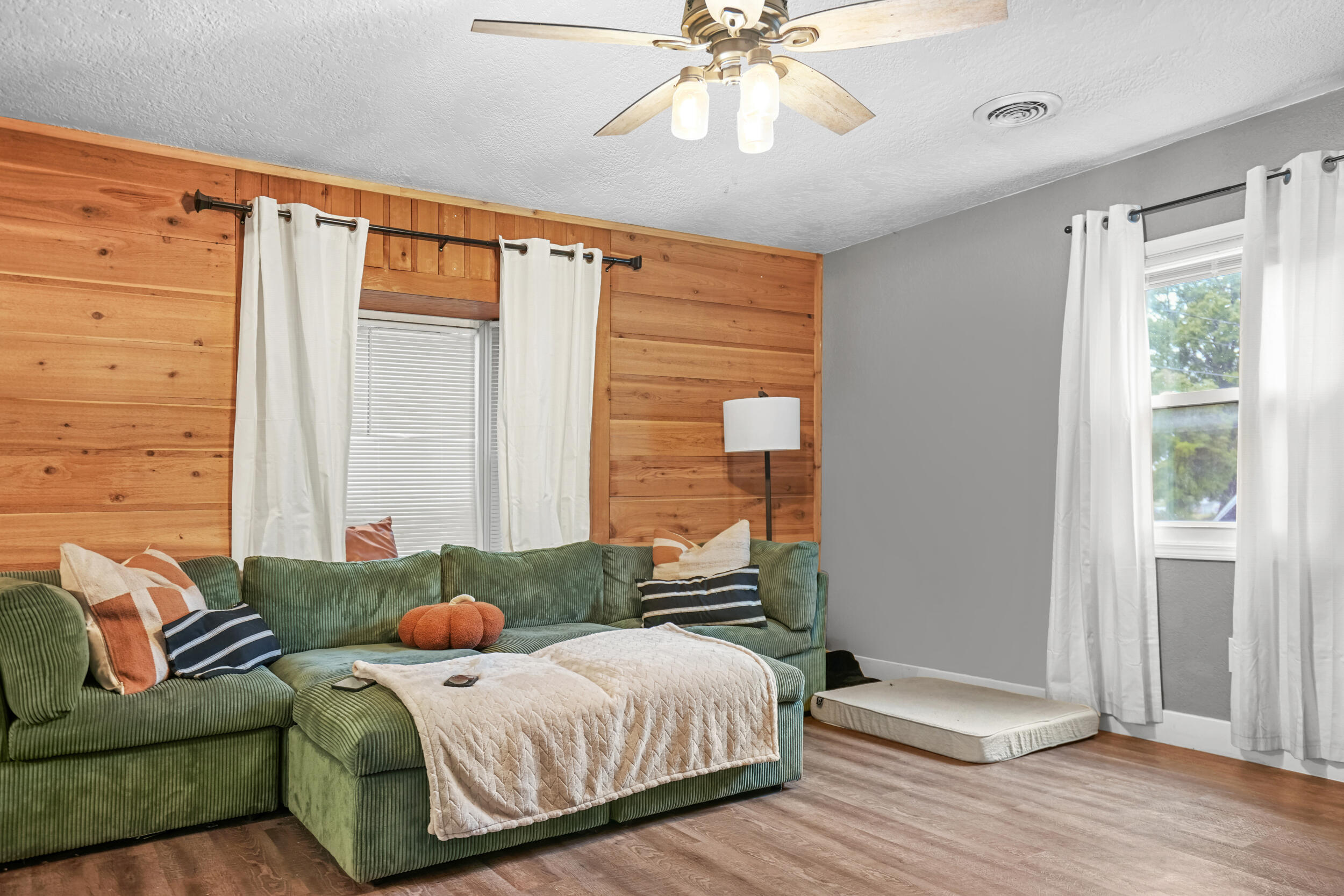 904 W Jackson Street