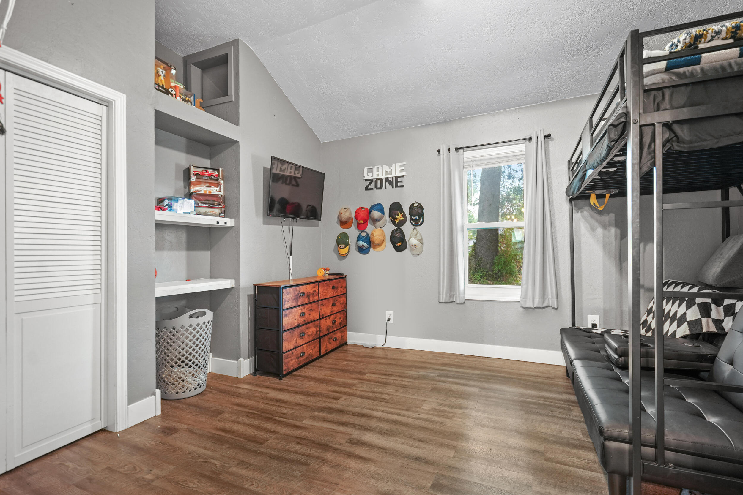 904 W Jackson Street