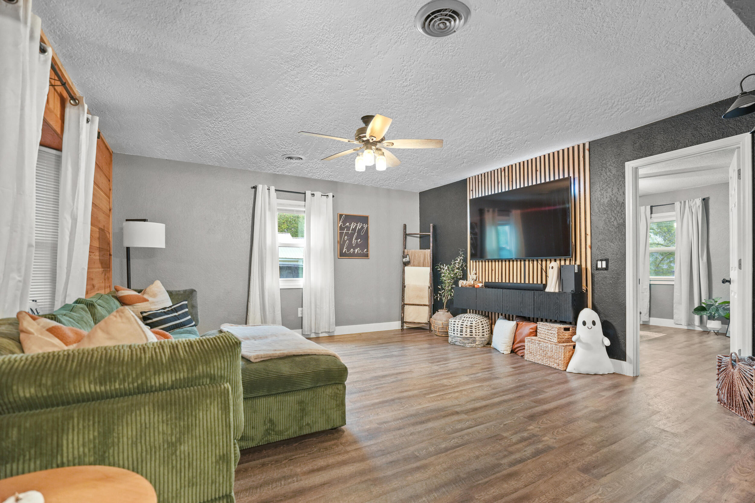 904 W Jackson Street