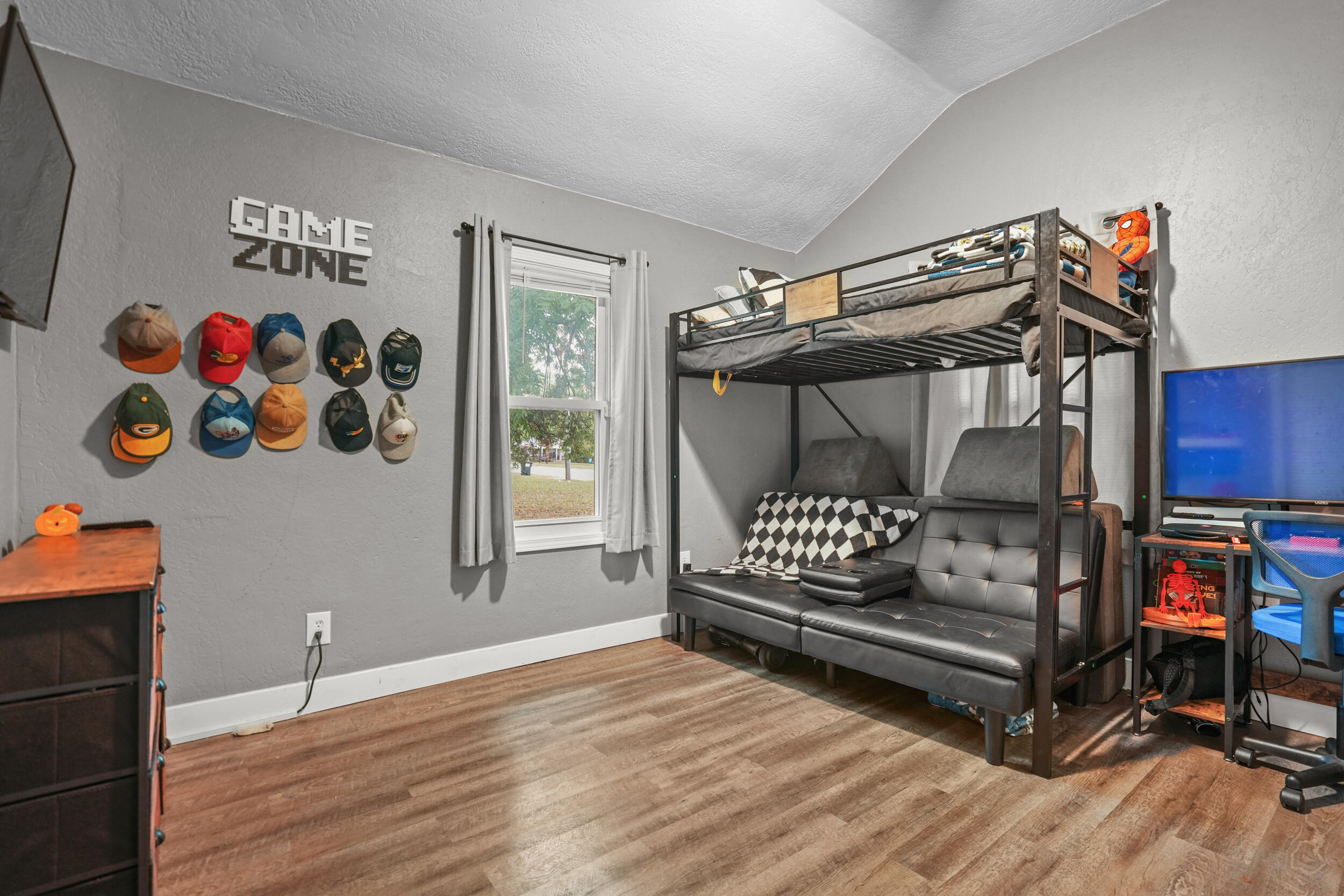 904 W Jackson Street