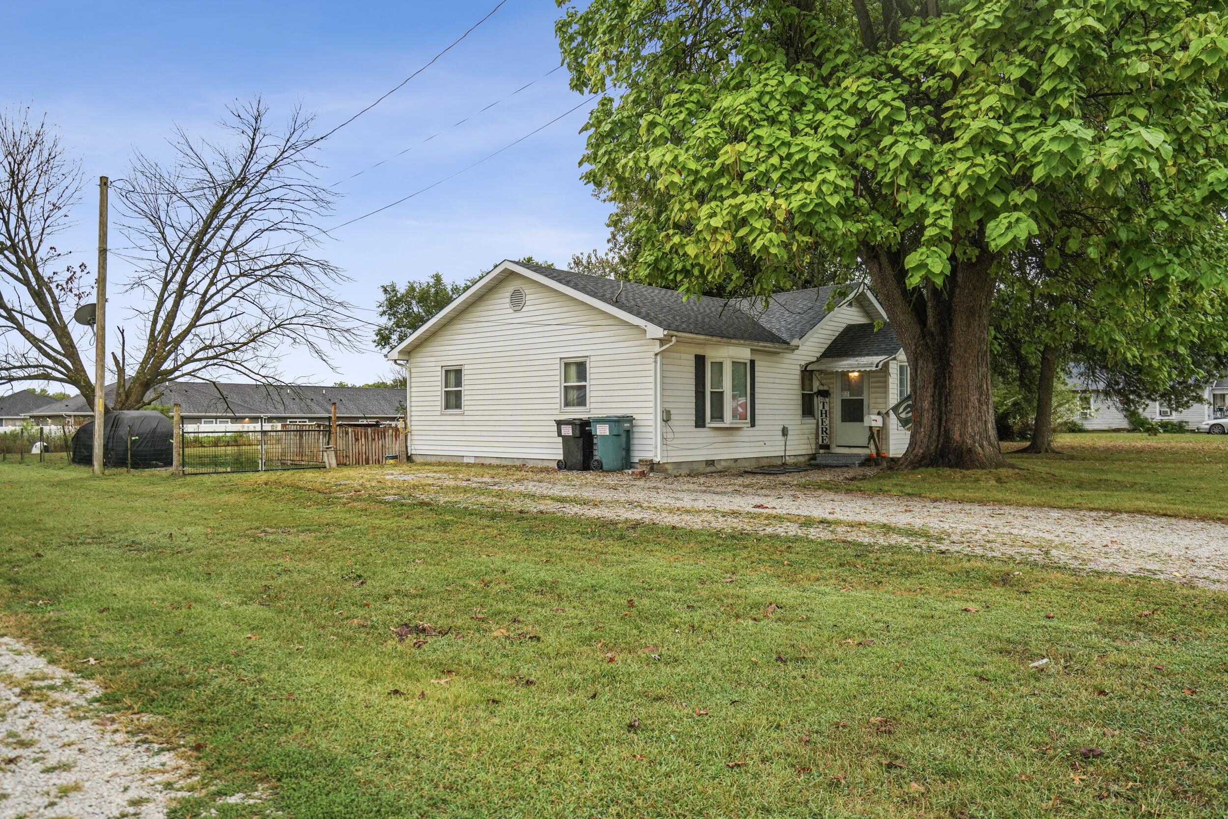 904 W Jackson Street