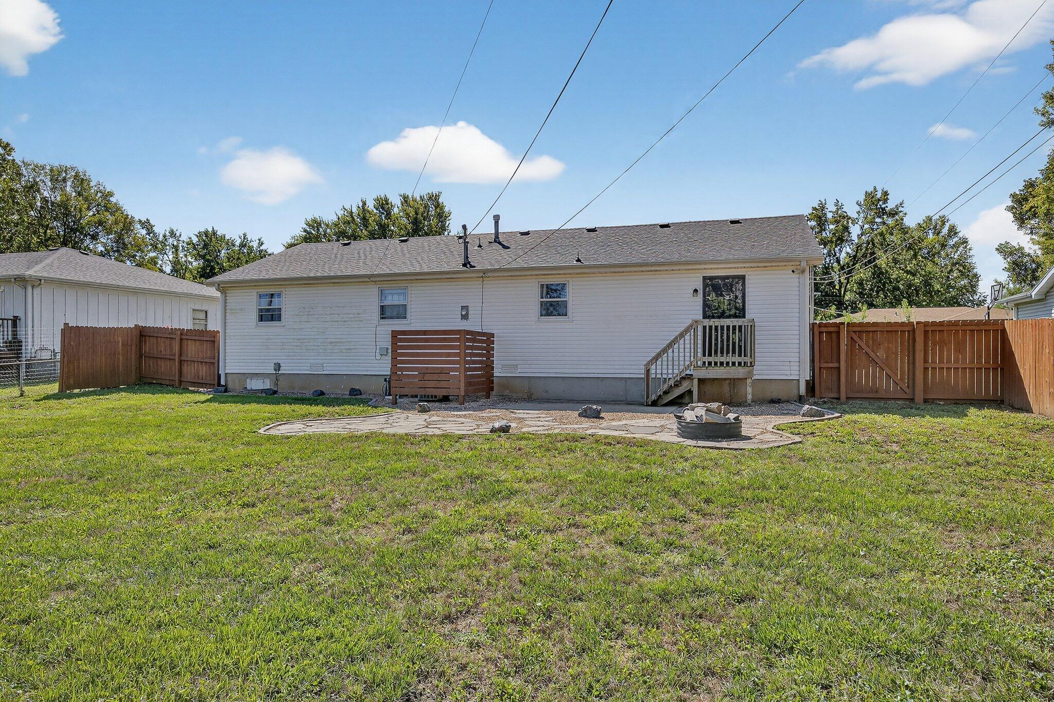 927 W Morningside Street