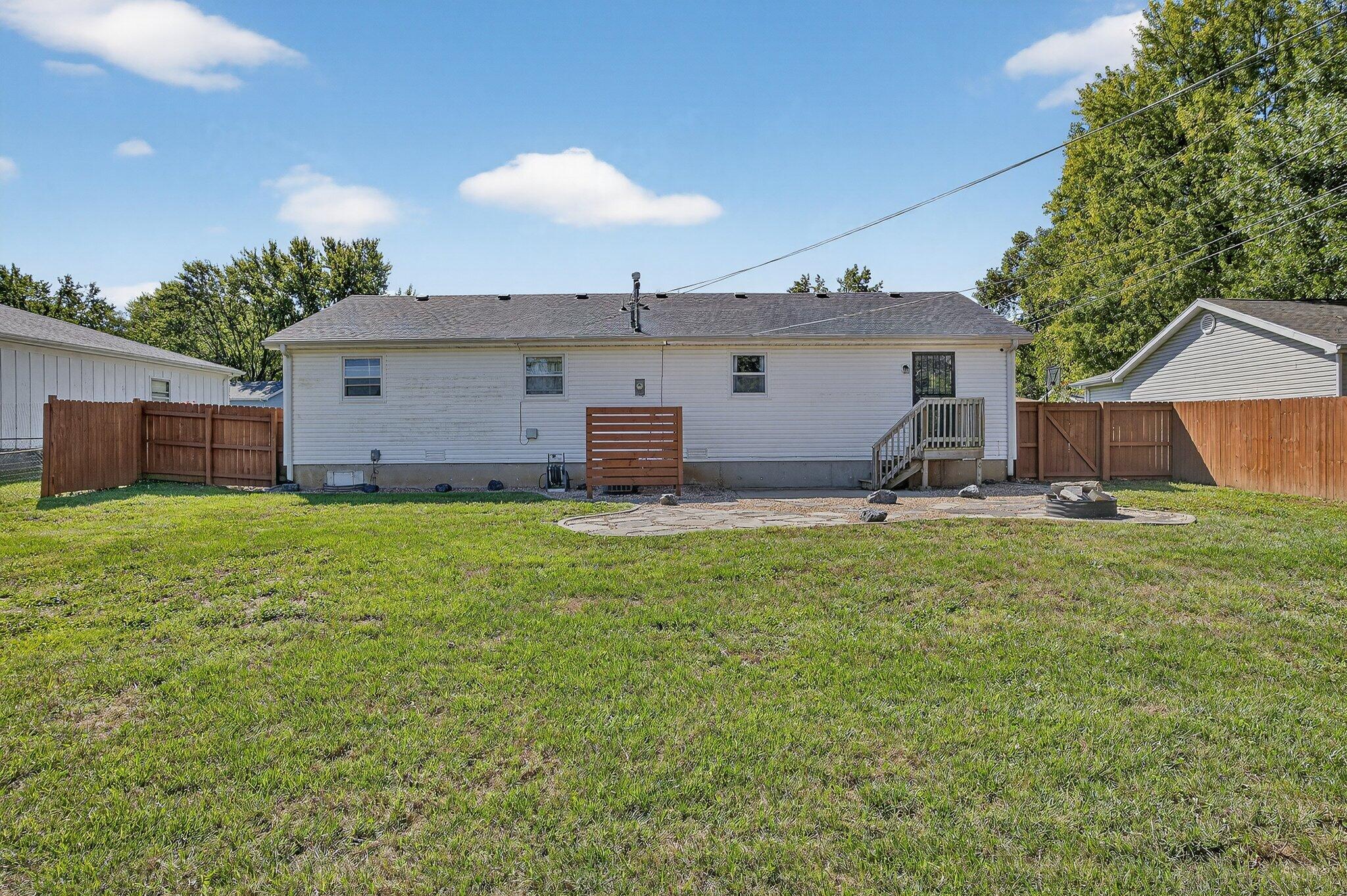 927 W Morningside Street