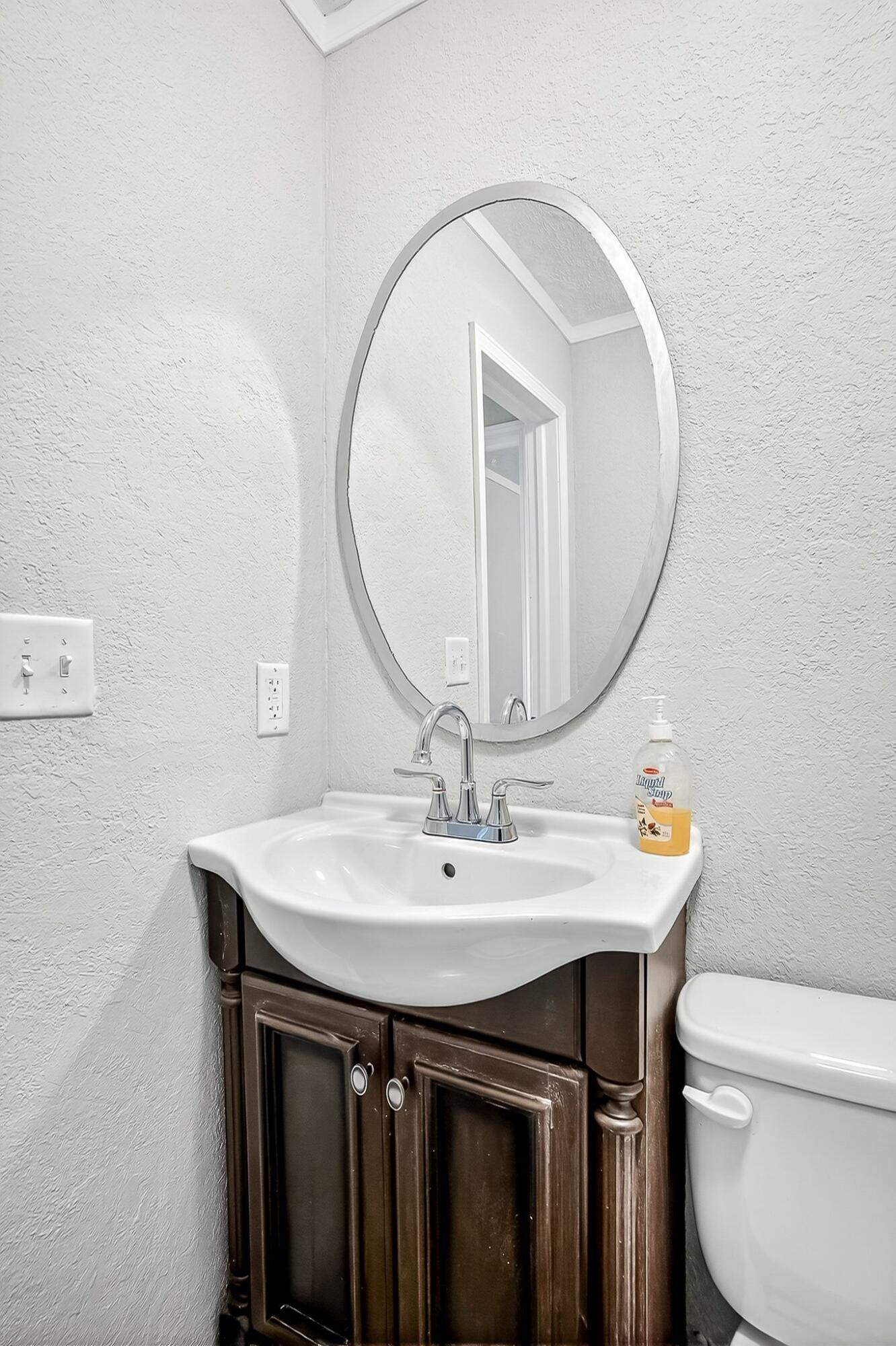 2800 W Washita Street