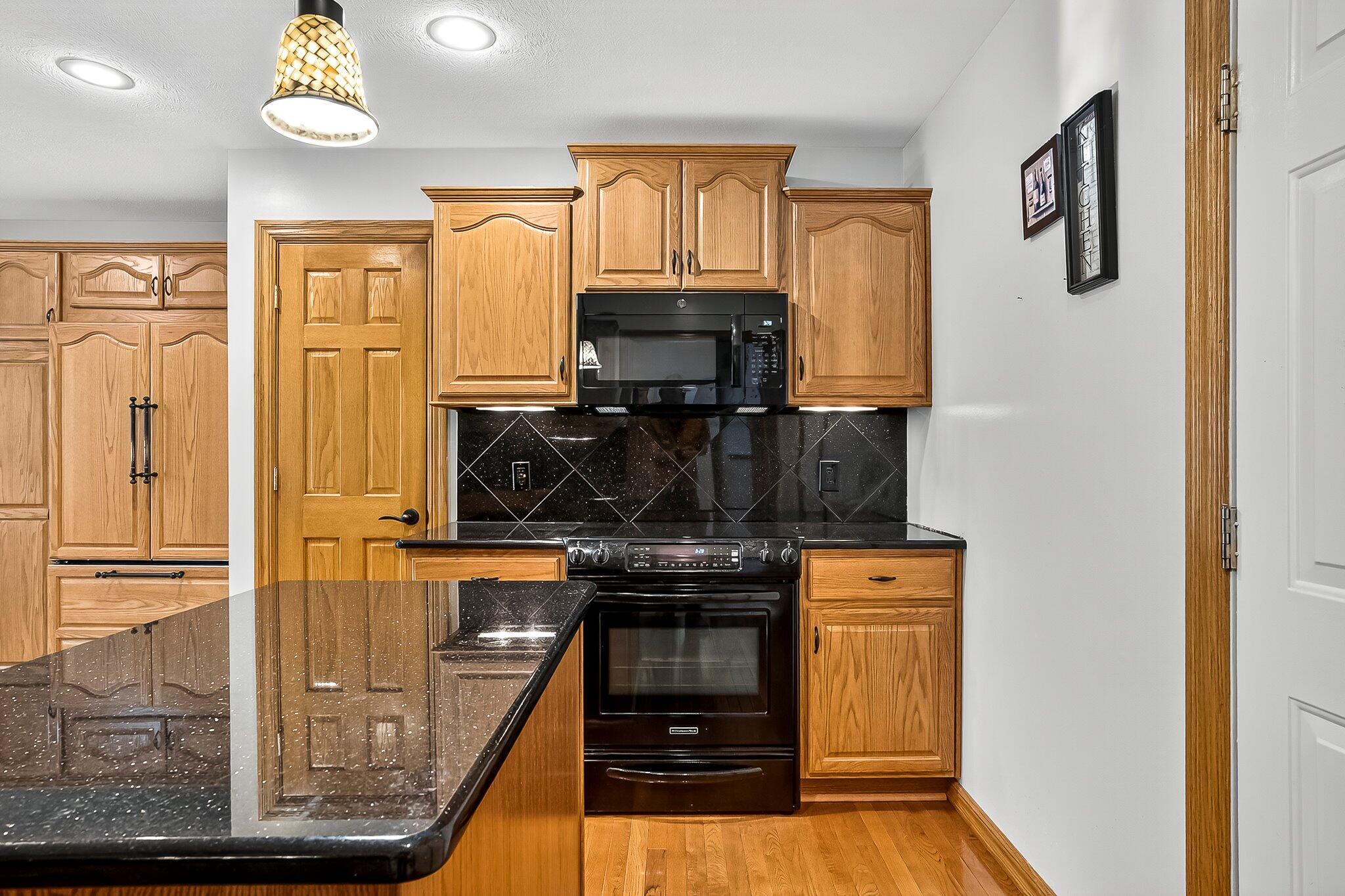 1352 W Vancouver Street