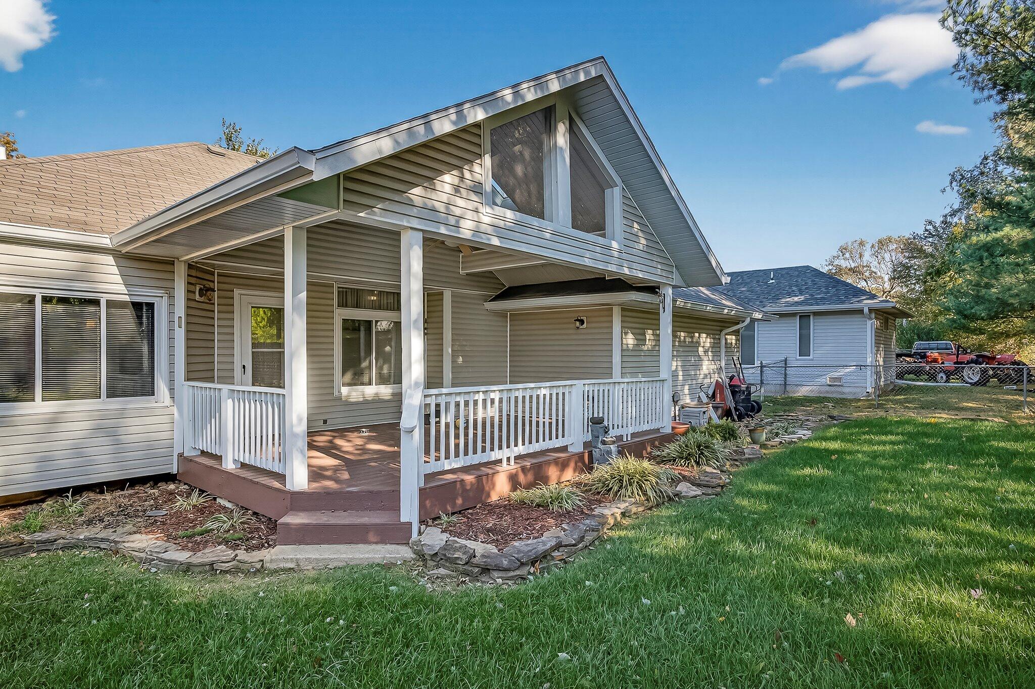 1352 W Vancouver Street