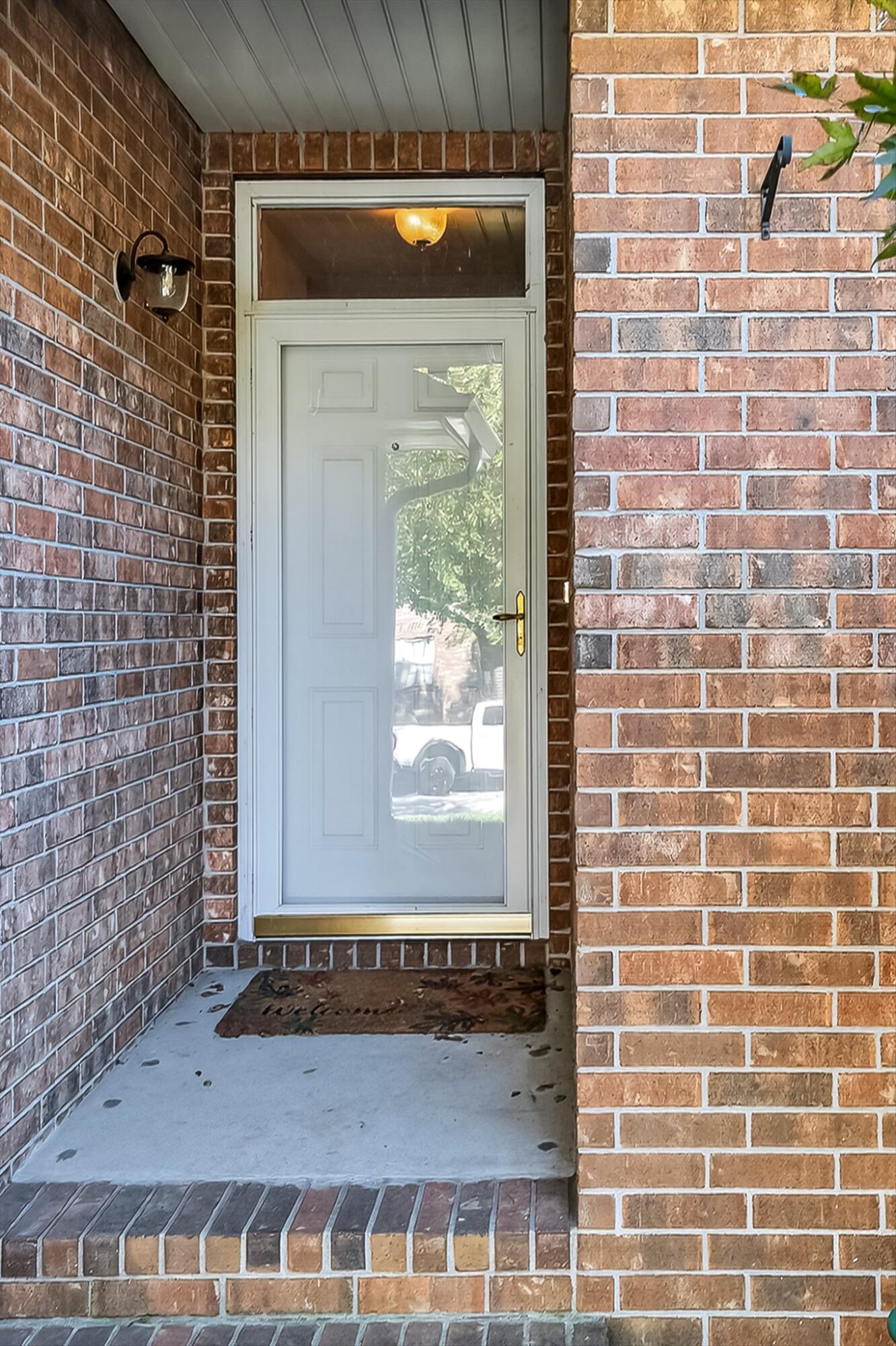 1352 W Vancouver Street