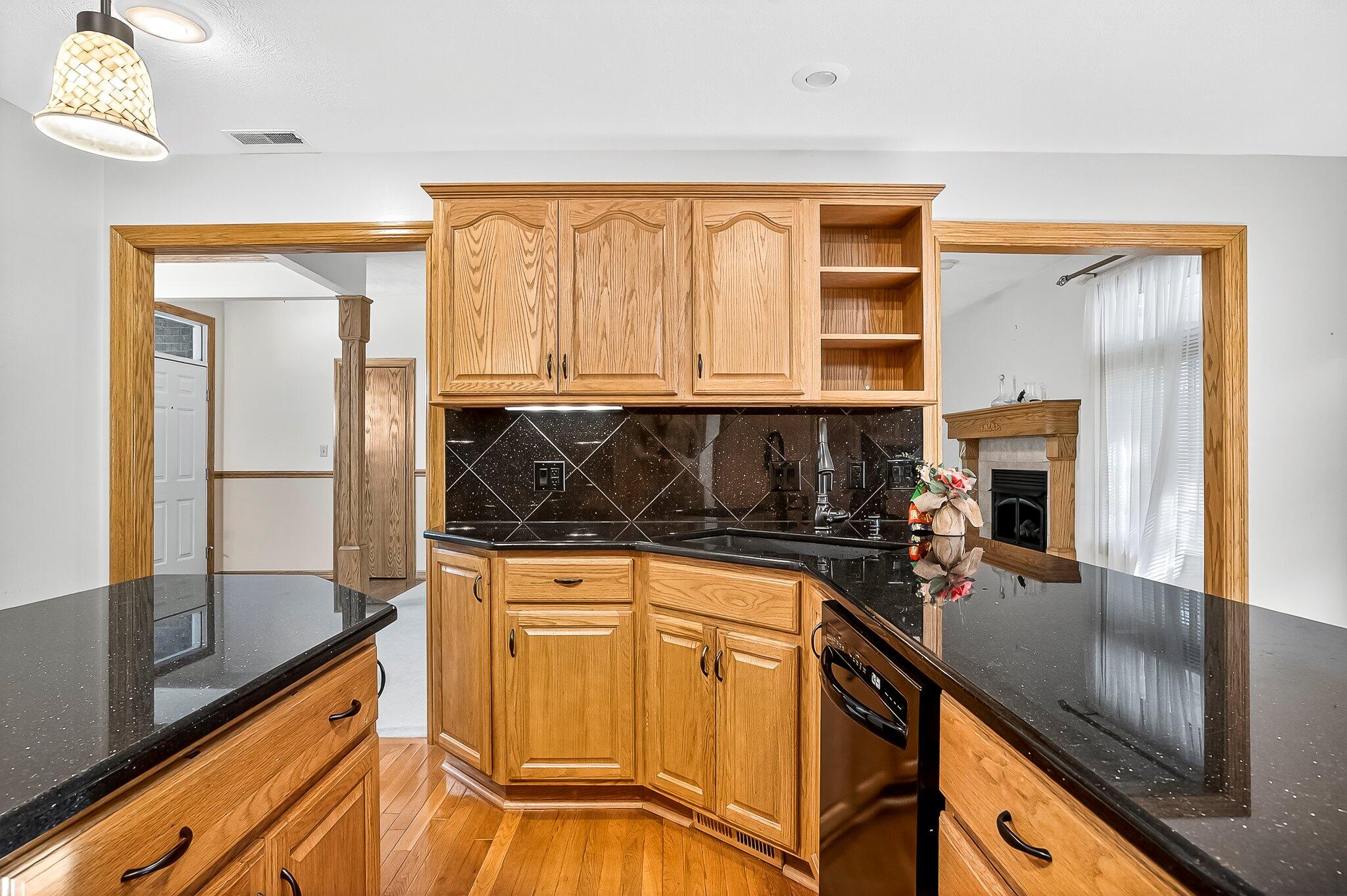 1352 W Vancouver Street