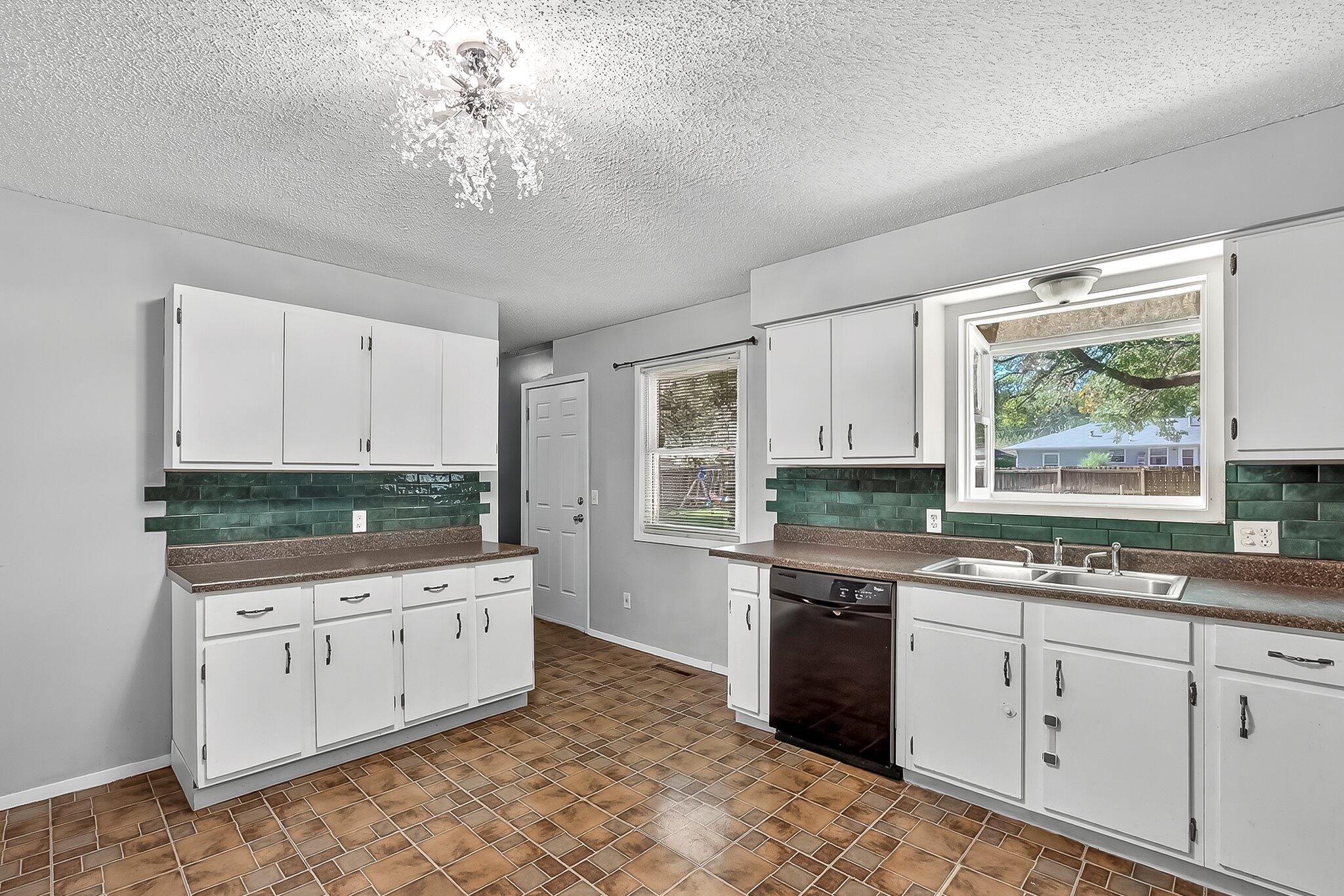 303 N Fairwood Avenue