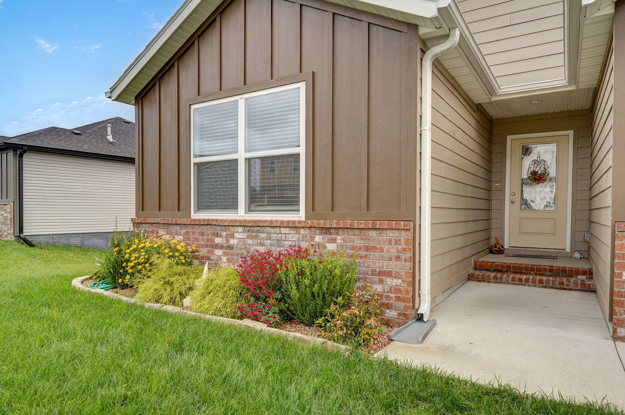 1166 S Broadview Avenue