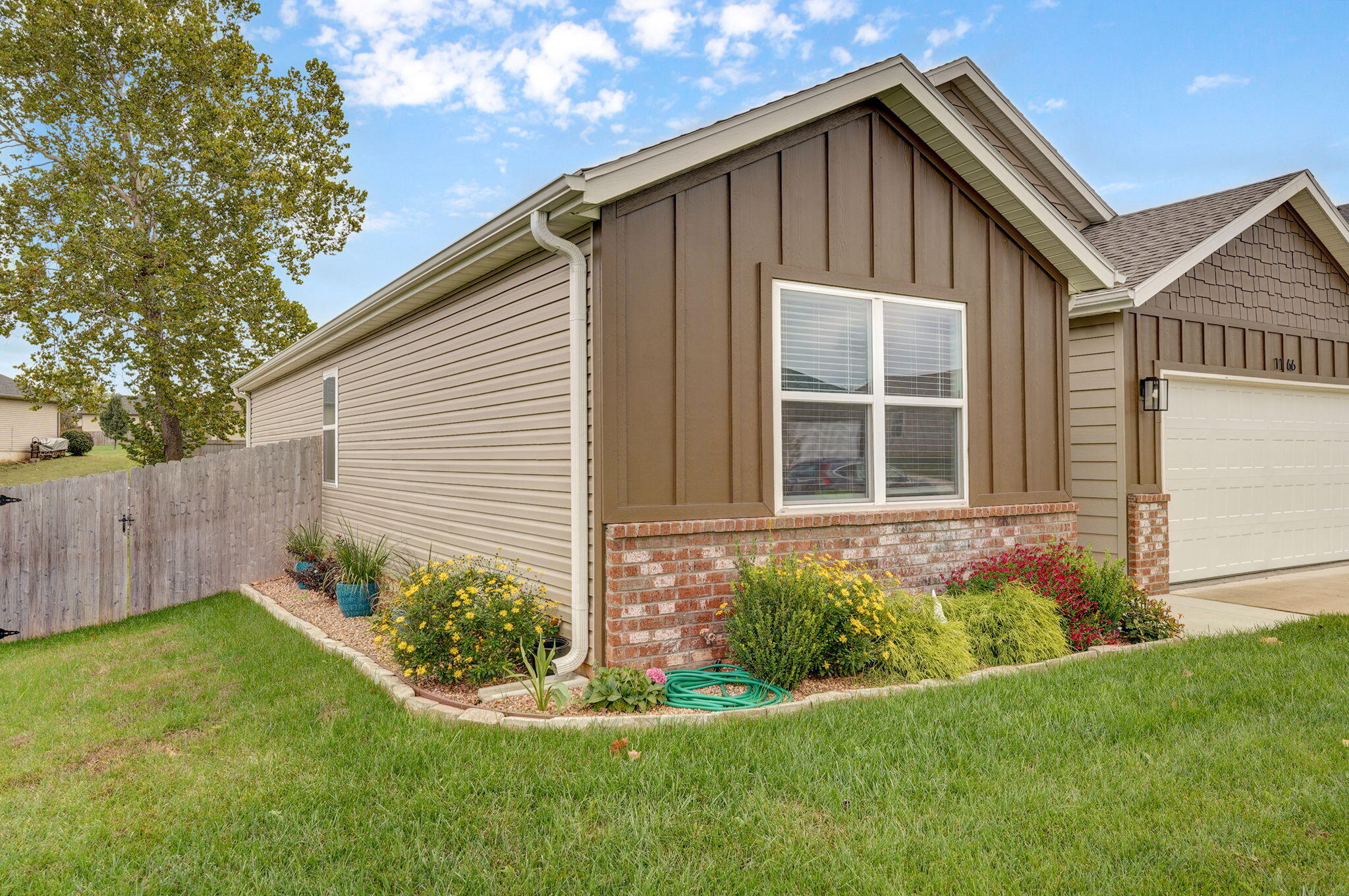 1166 S Broadview Avenue