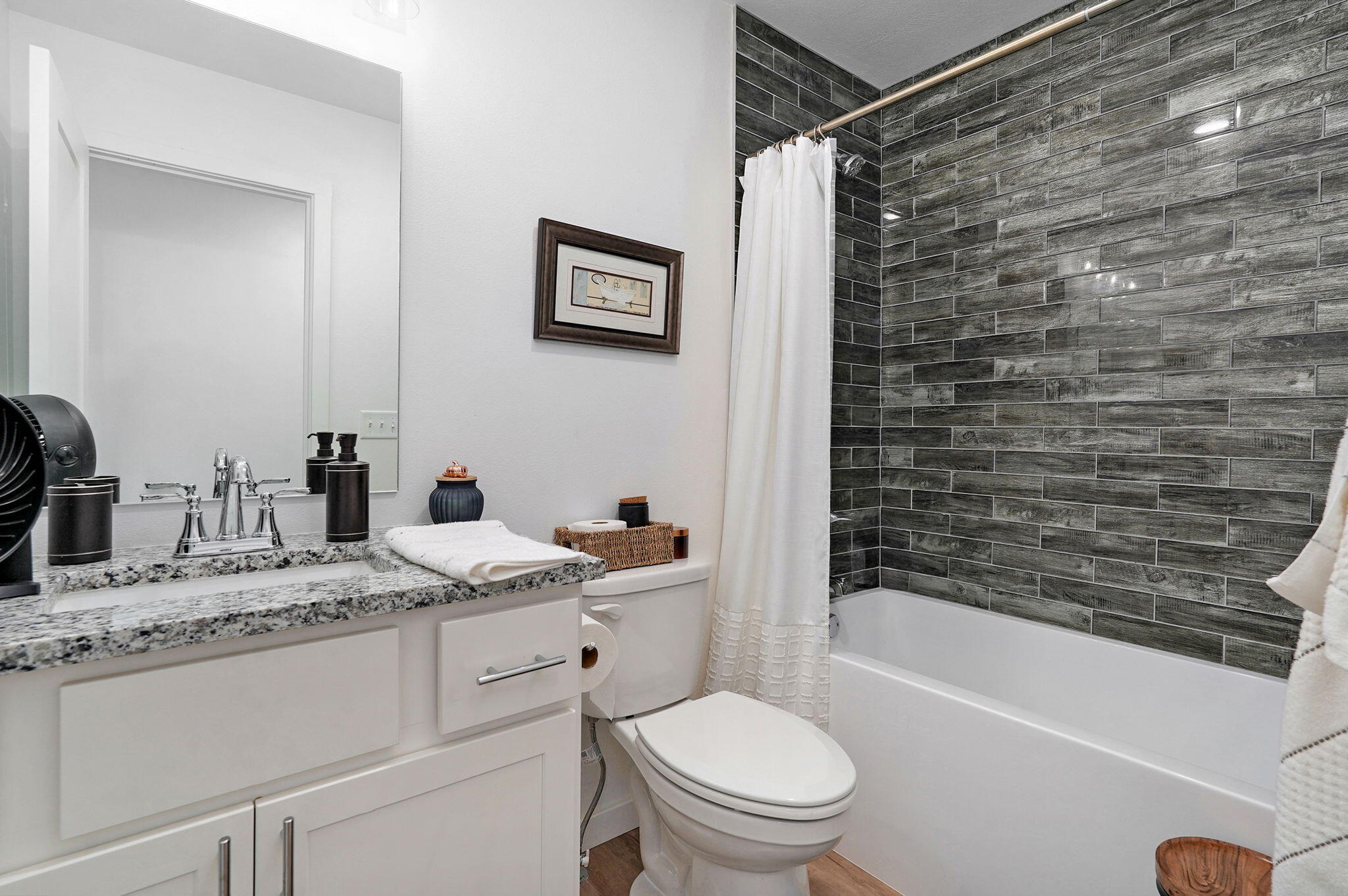 1166 S Broadview Avenue