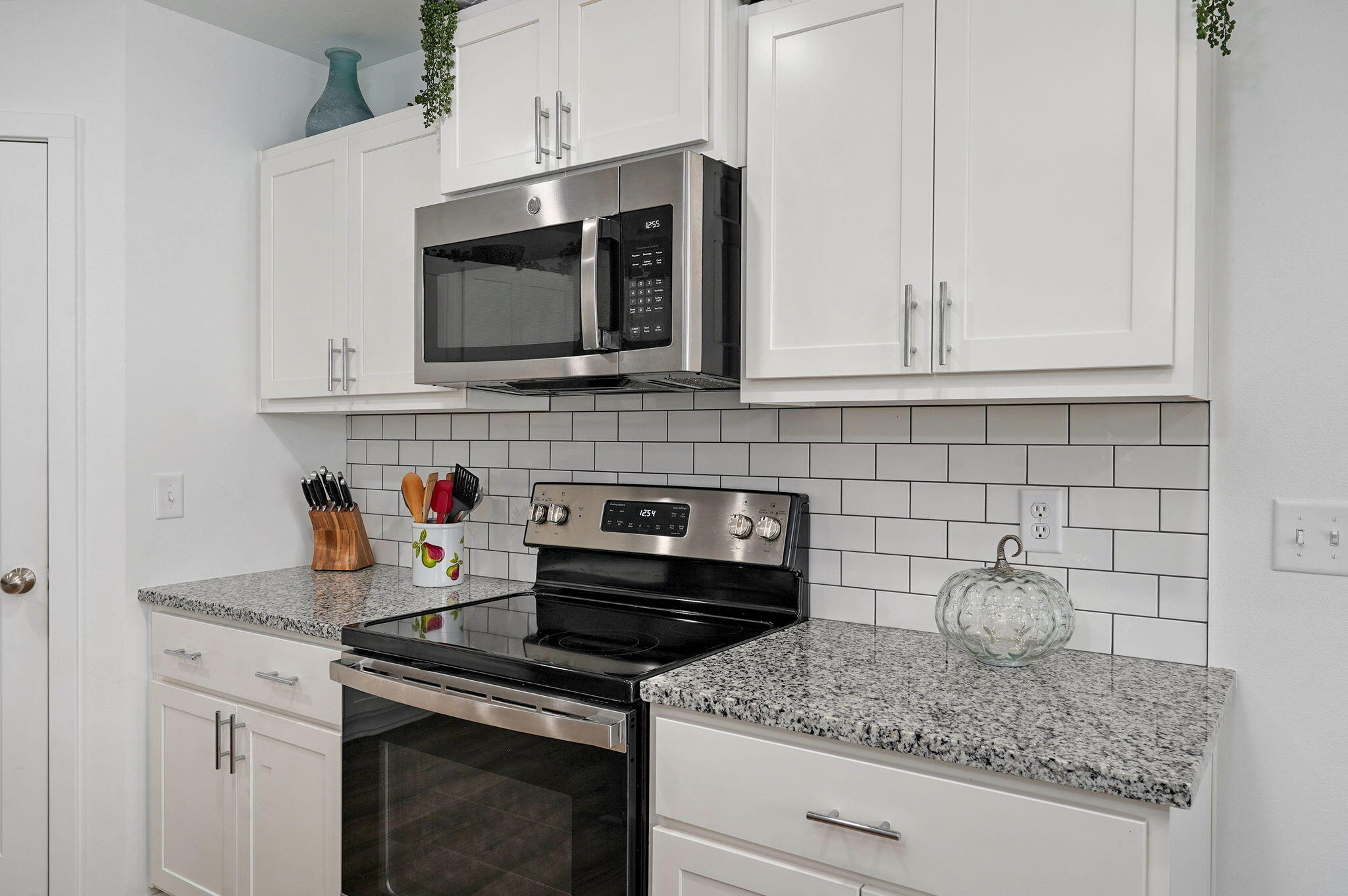 1166 S Broadview Avenue