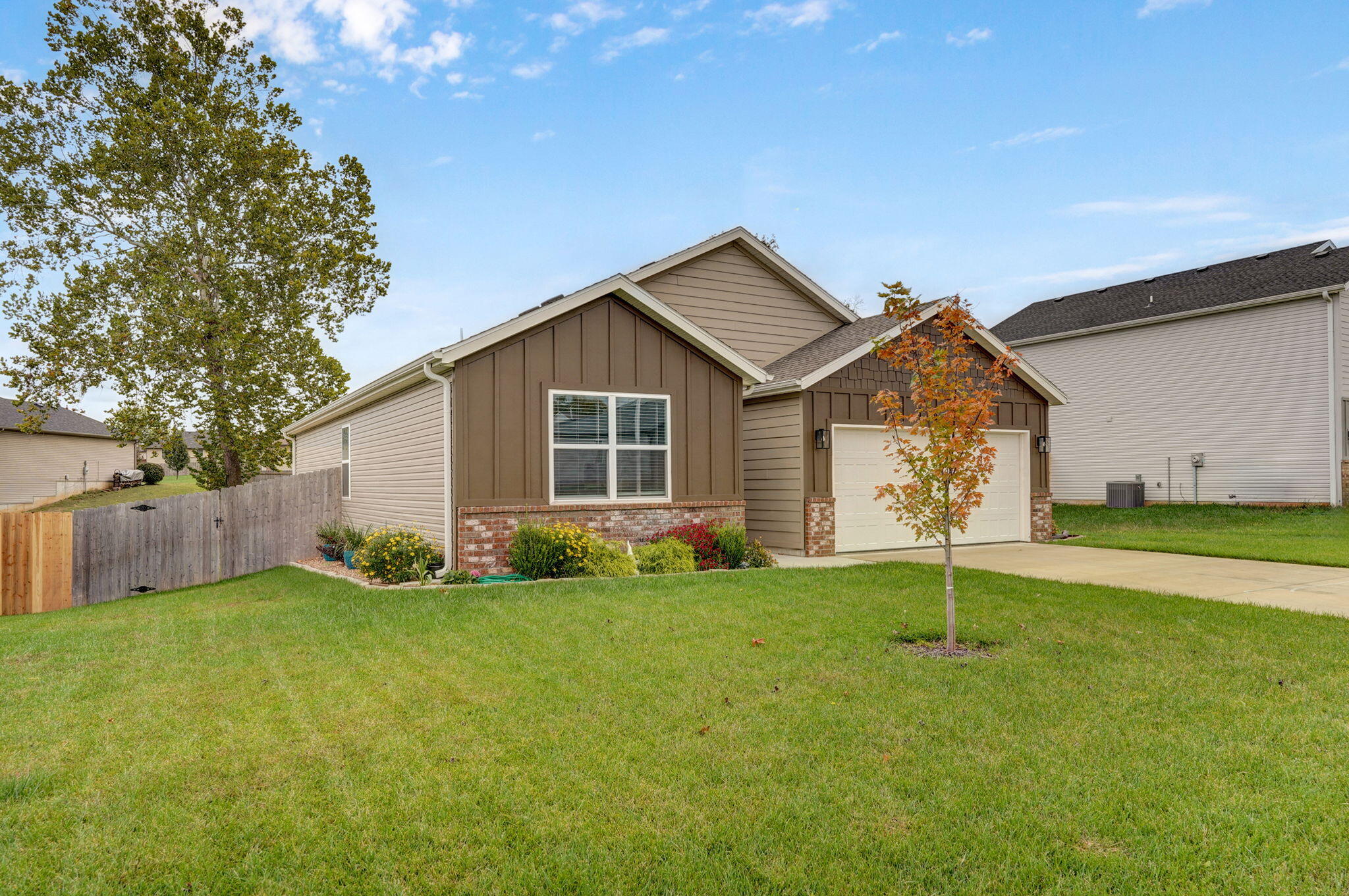 1166 S Broadview Avenue