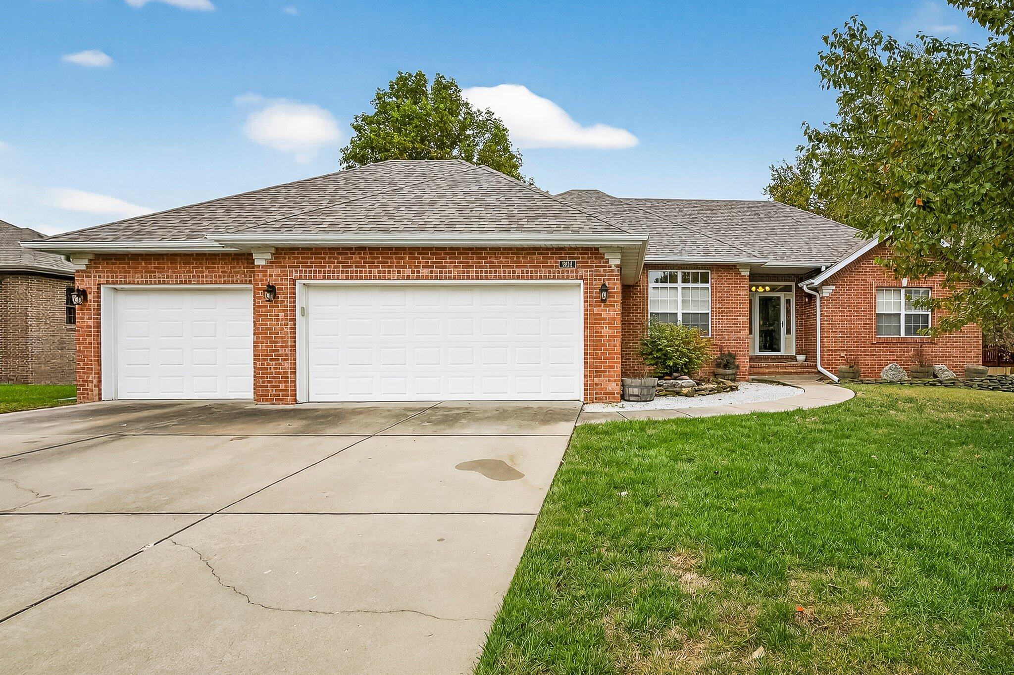 904 E Elizabeth Street