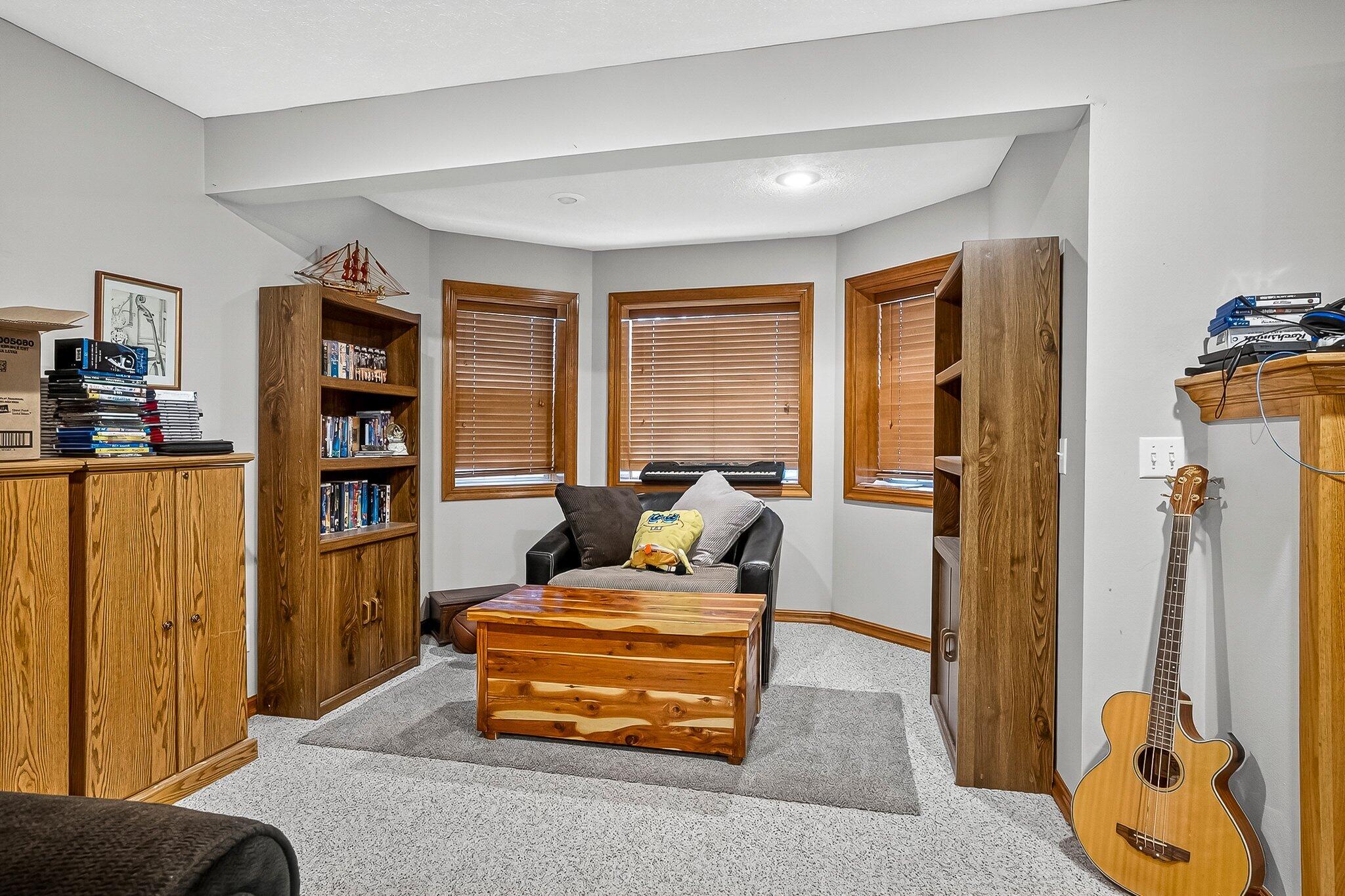 904 E Elizabeth Street