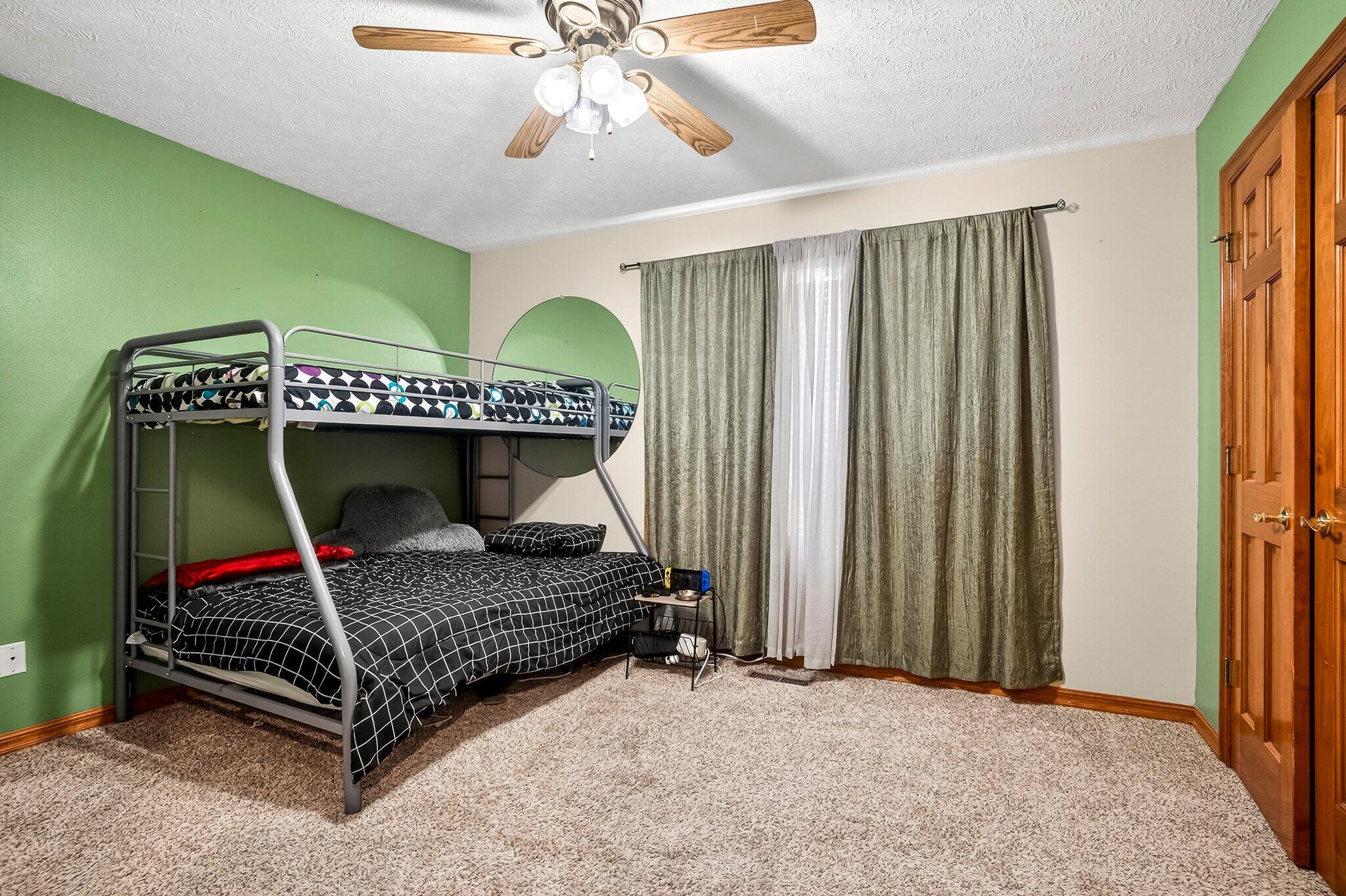 904 E Elizabeth Street