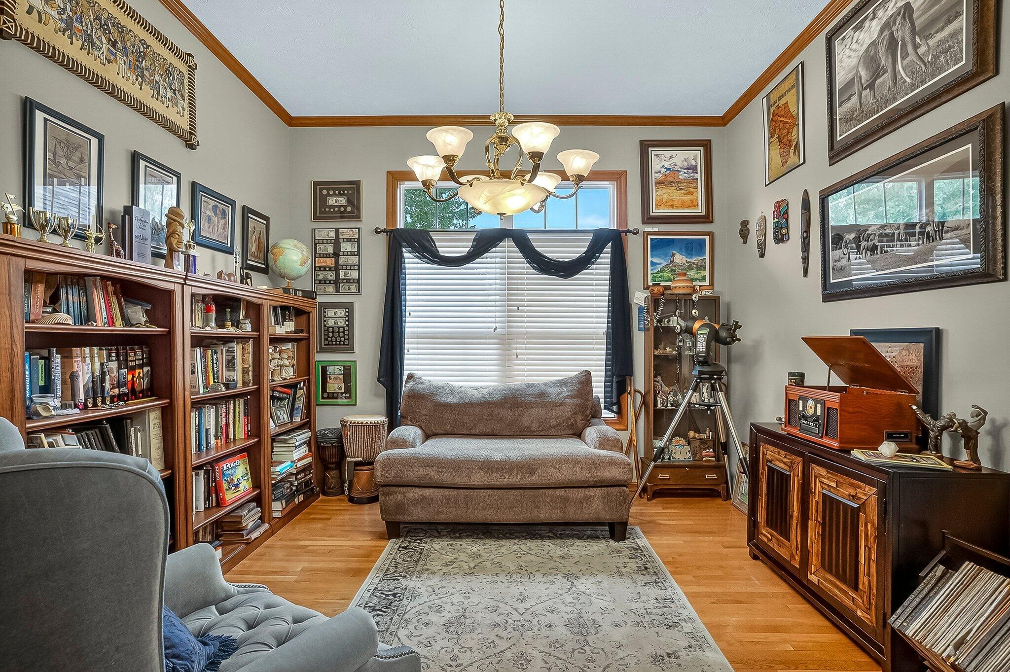 904 E Elizabeth Street