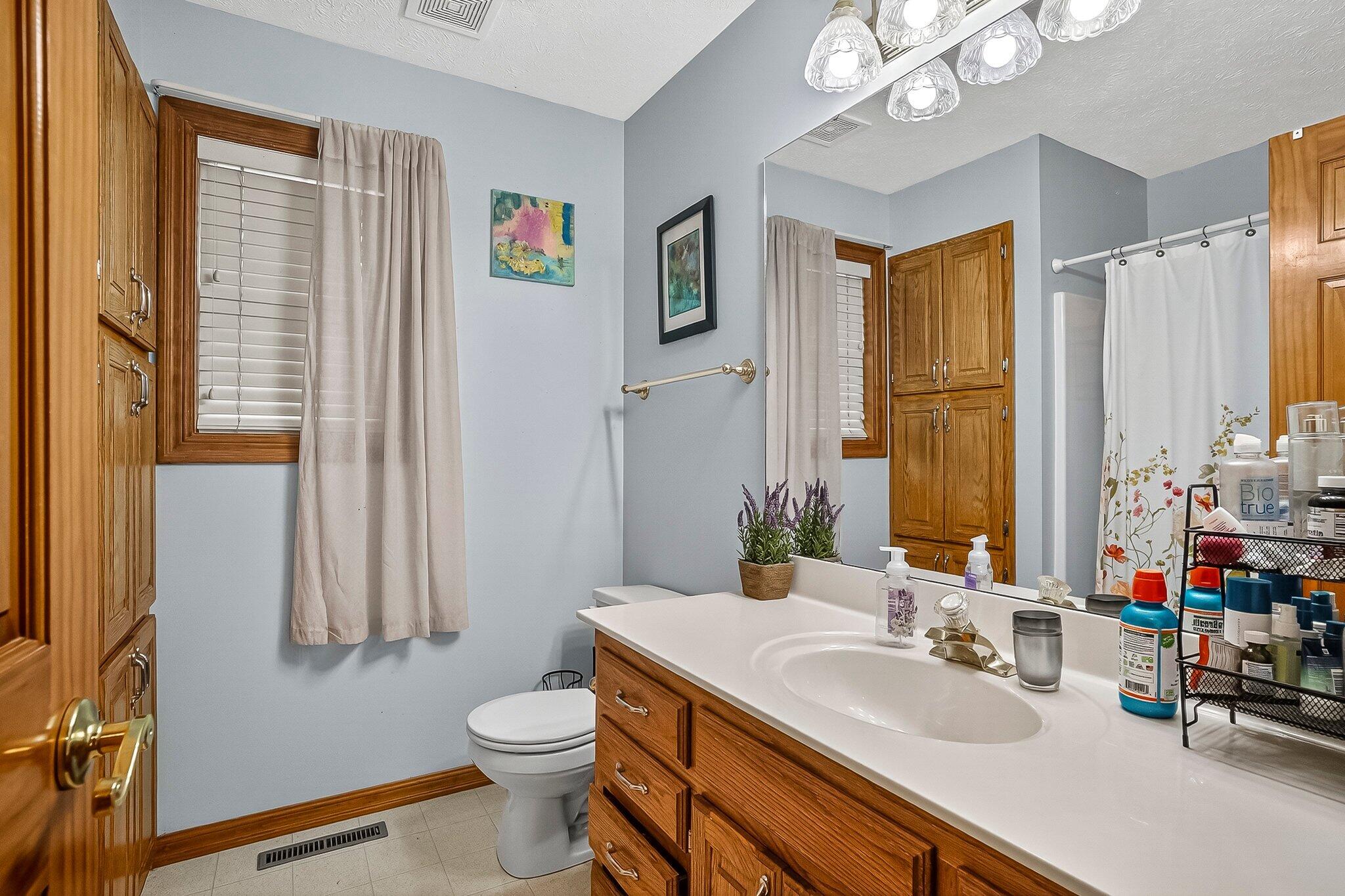 904 E Elizabeth Street