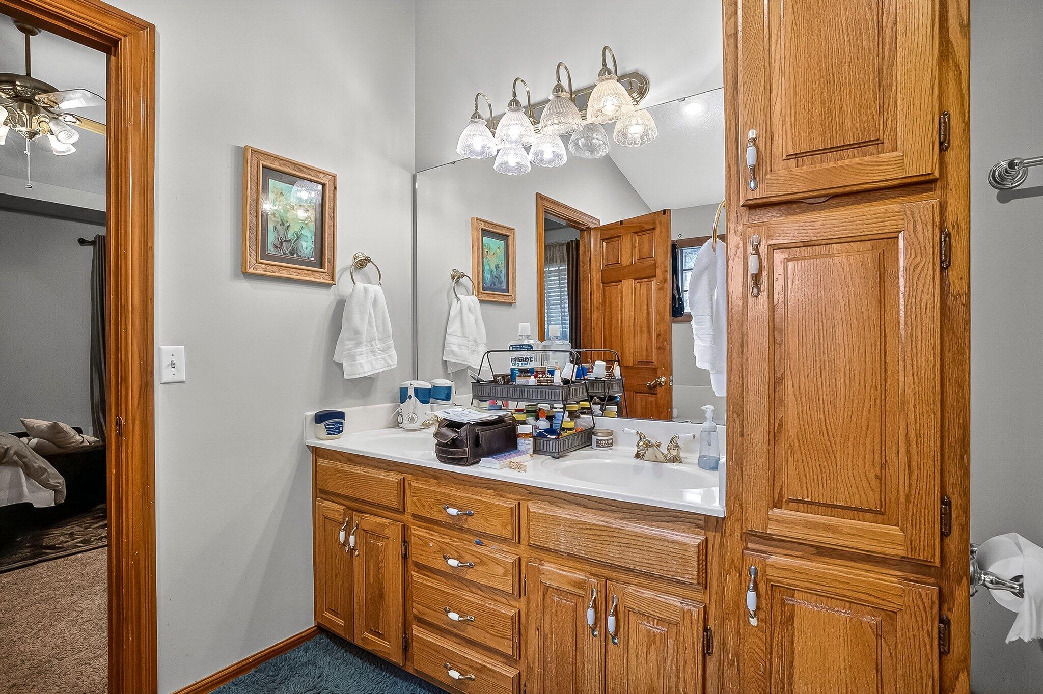 904 E Elizabeth Street