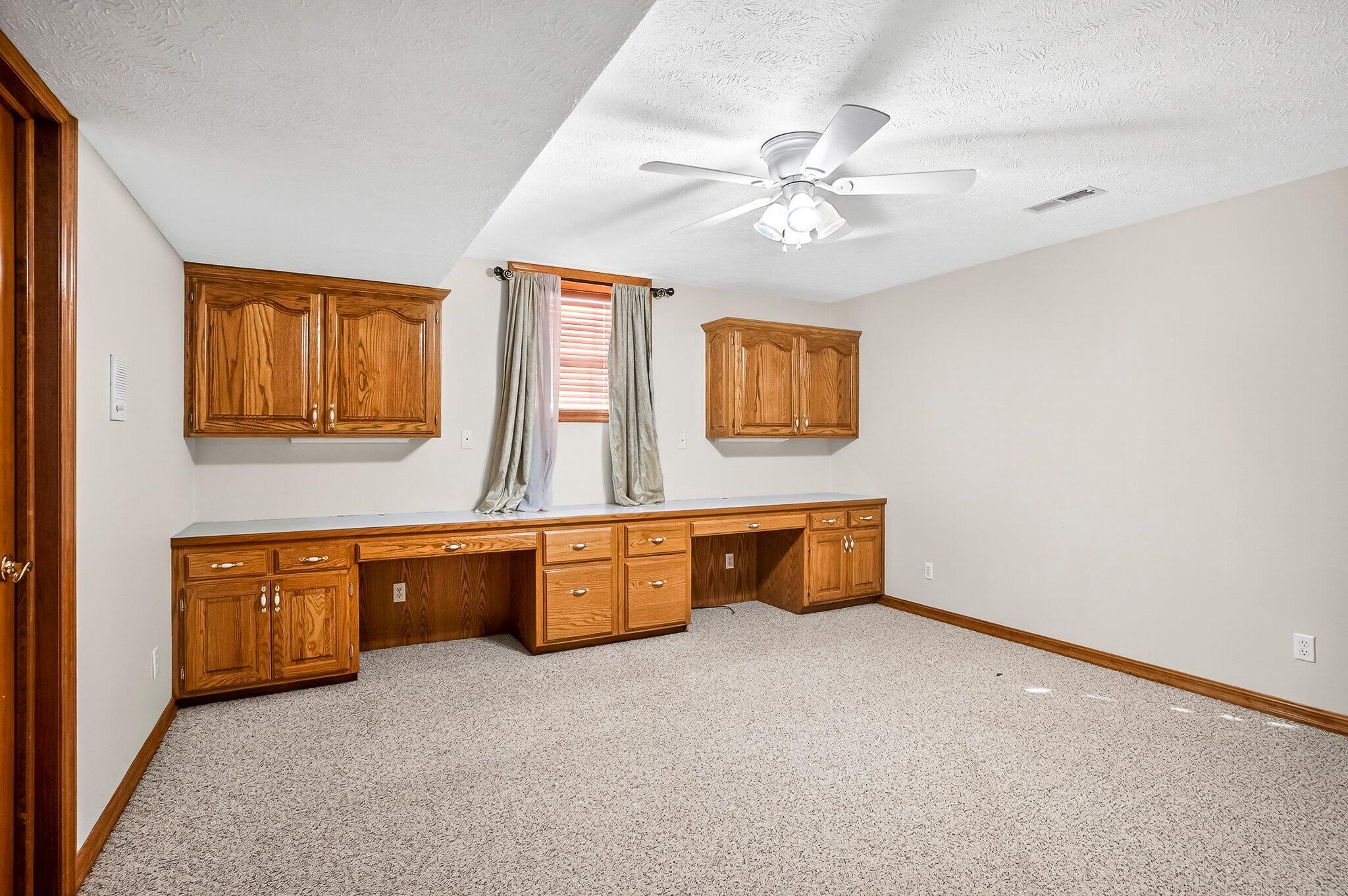 904 E Elizabeth Street