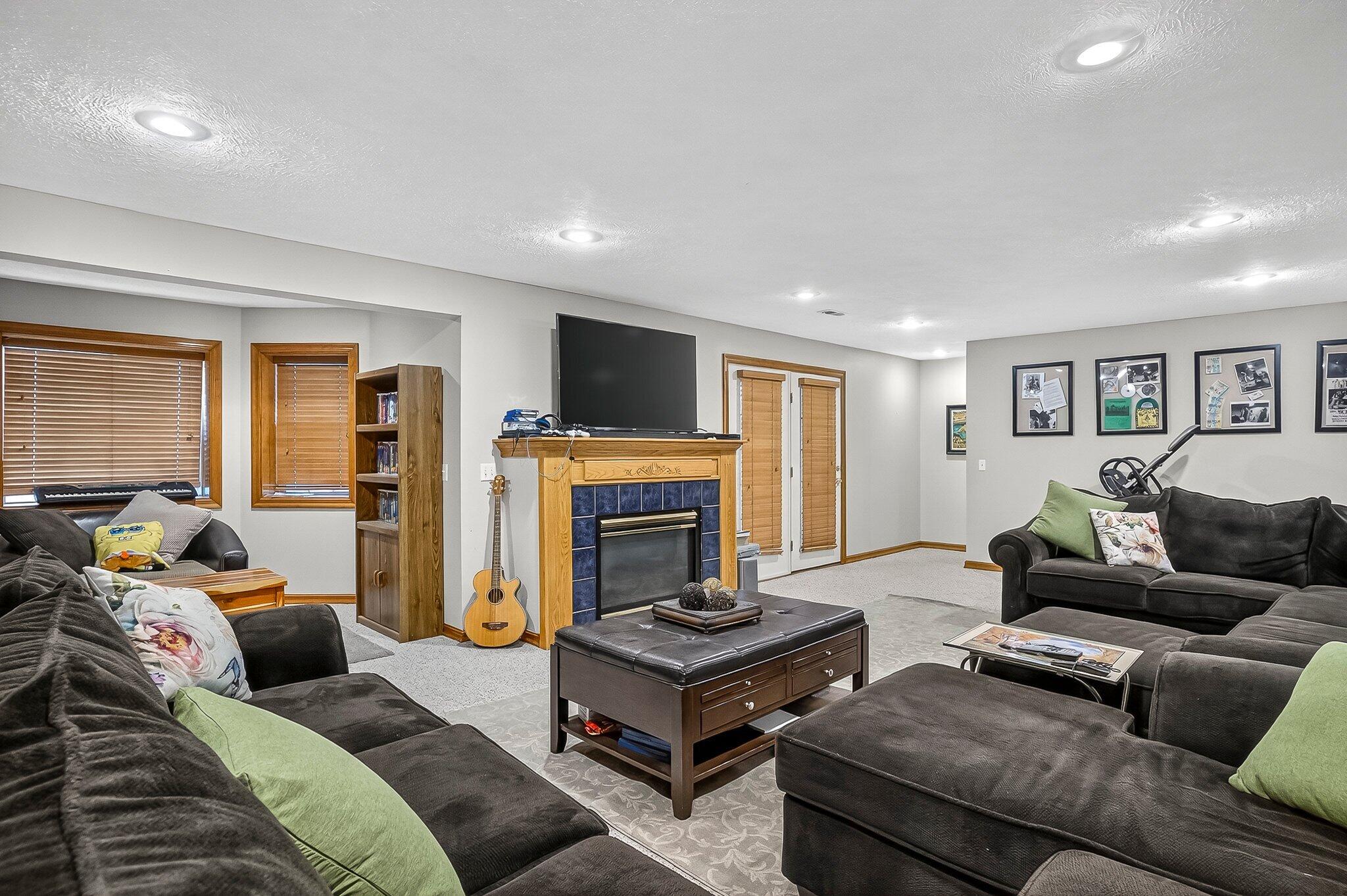 904 E Elizabeth Street