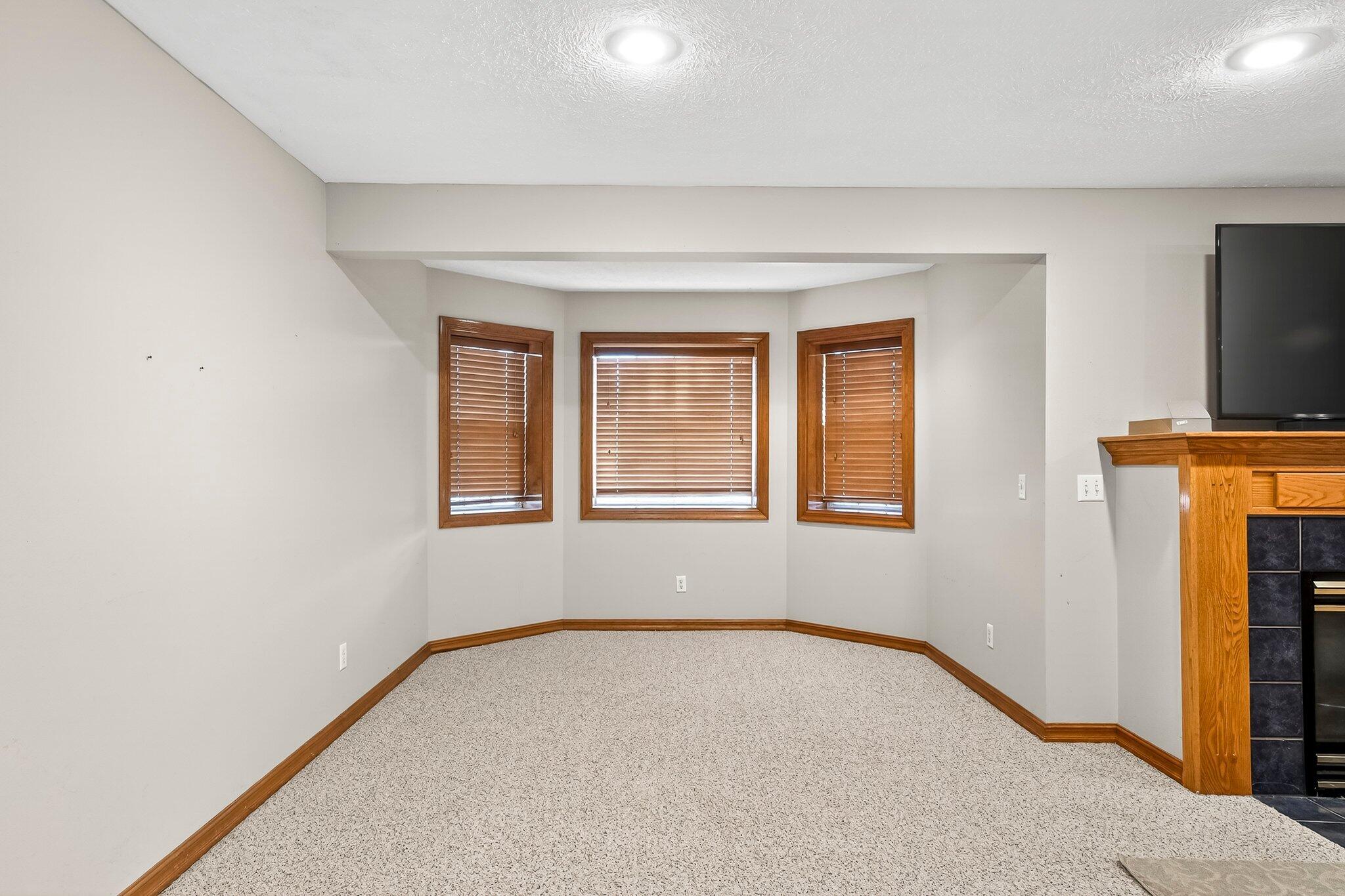 904 E Elizabeth Street