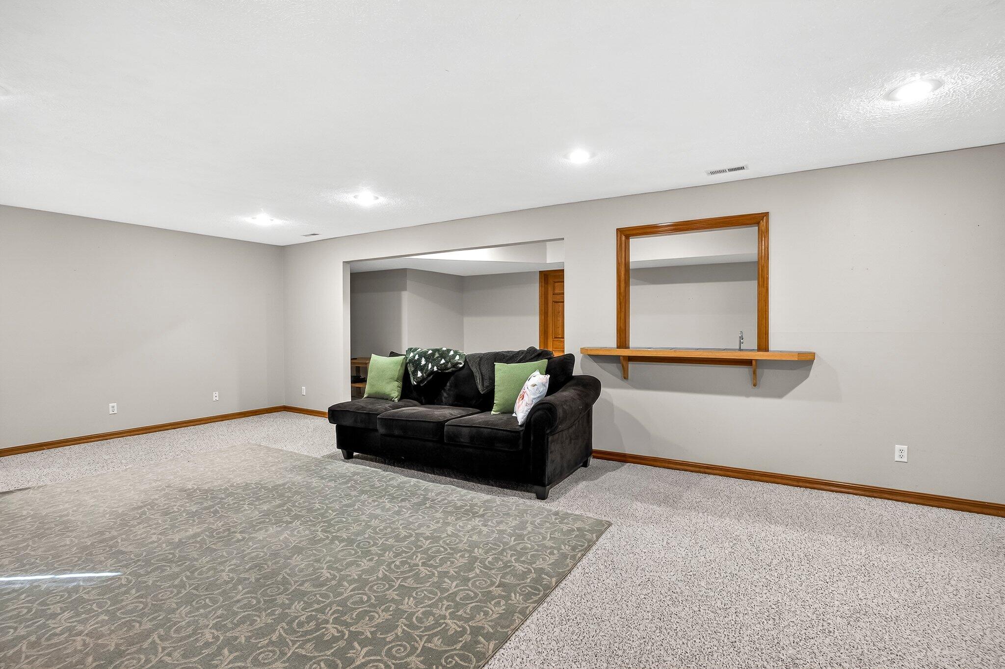 904 E Elizabeth Street