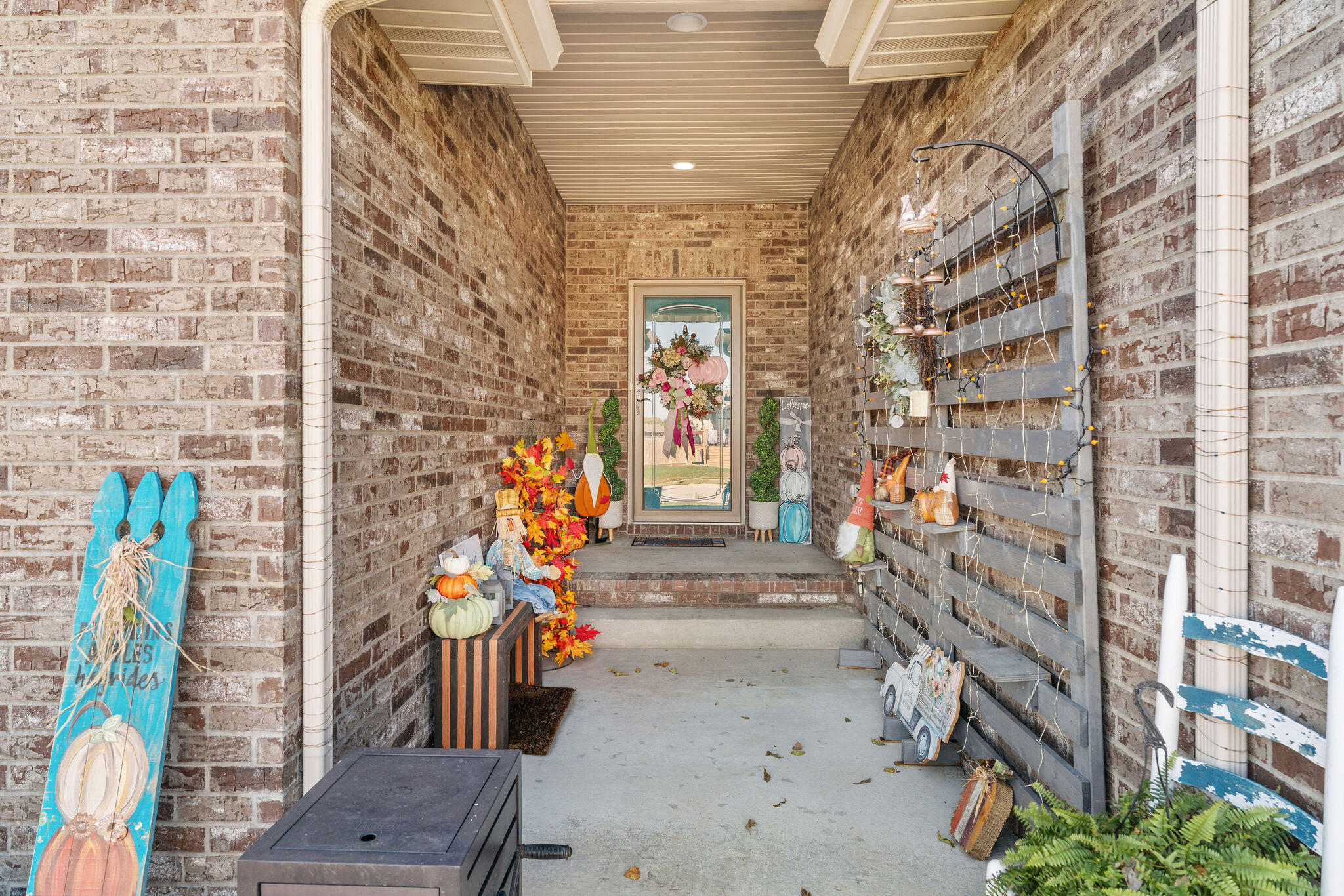 304 W Picardy Street