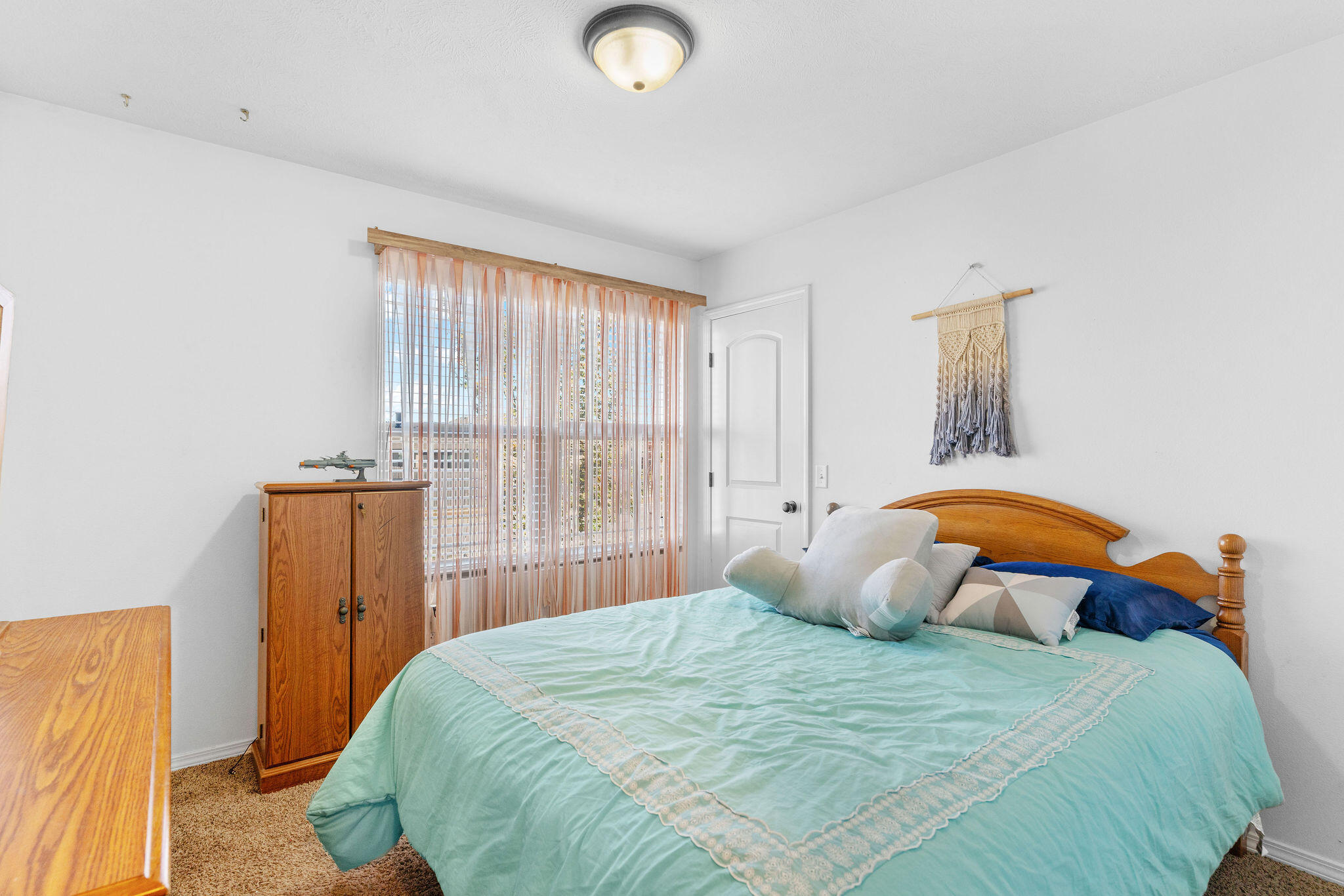 304 W Picardy Street