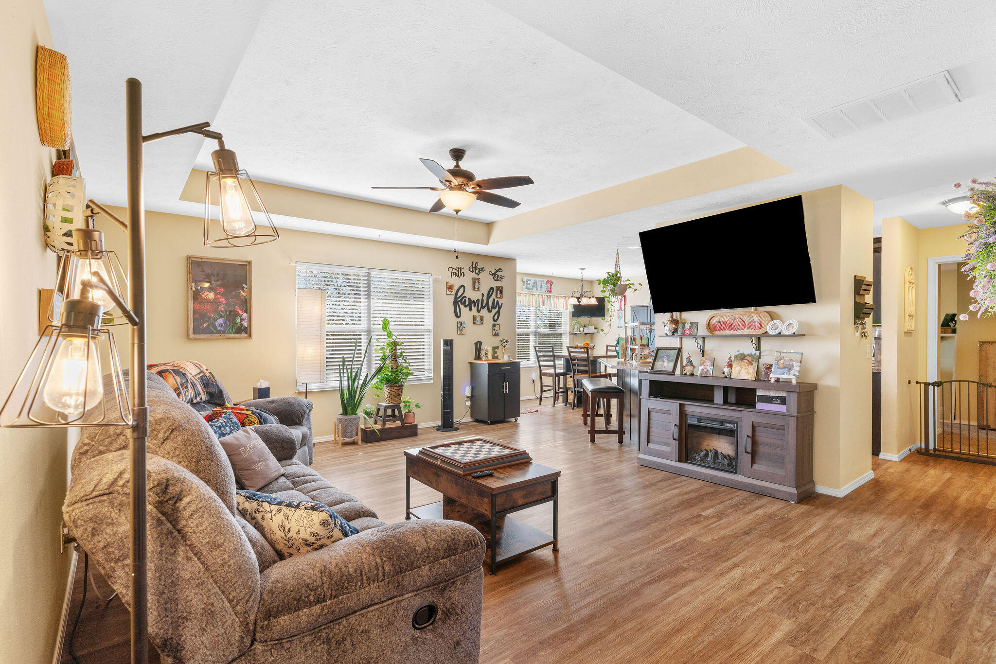 304 W Picardy Street