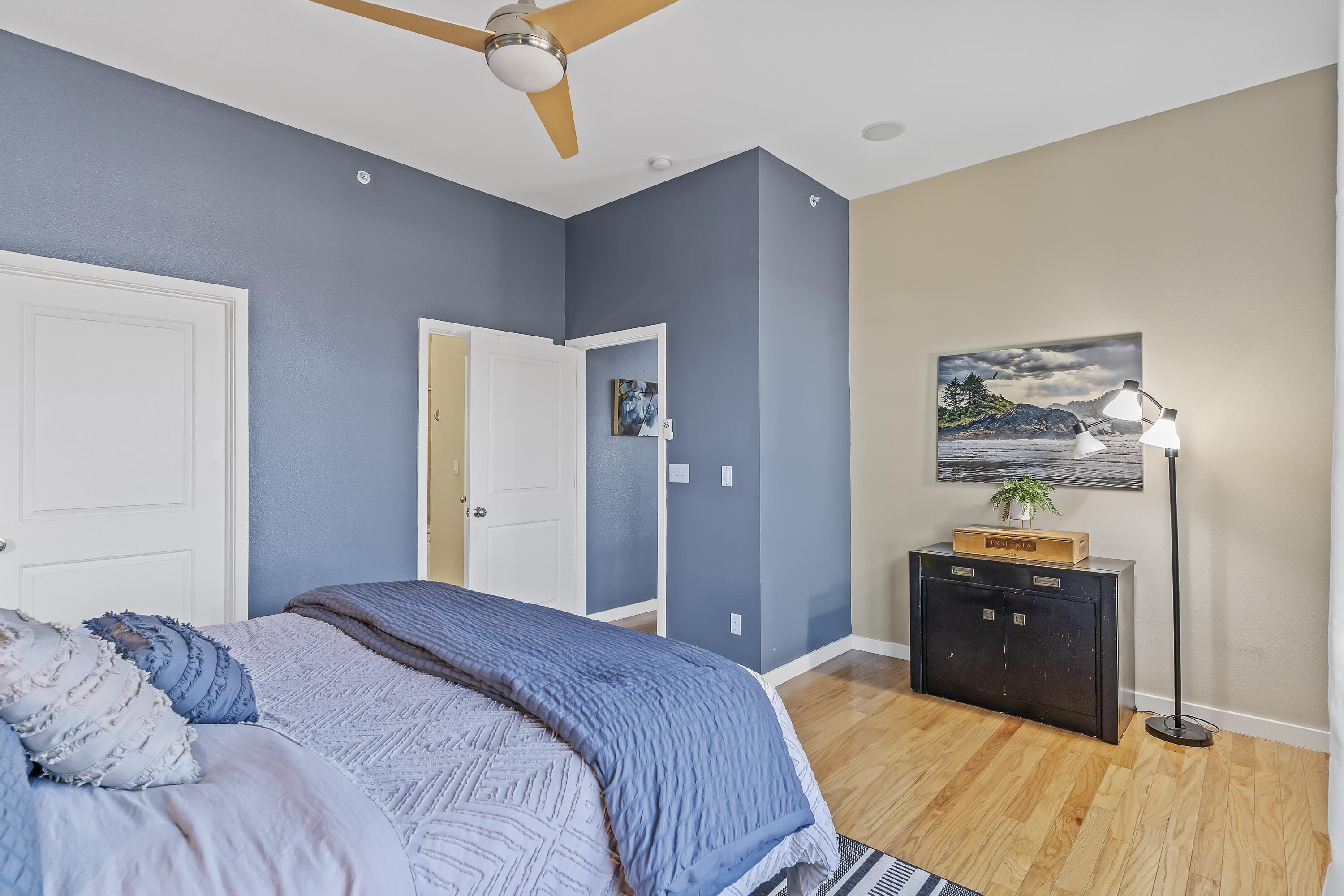 623 W Walnut Street Unit: 407