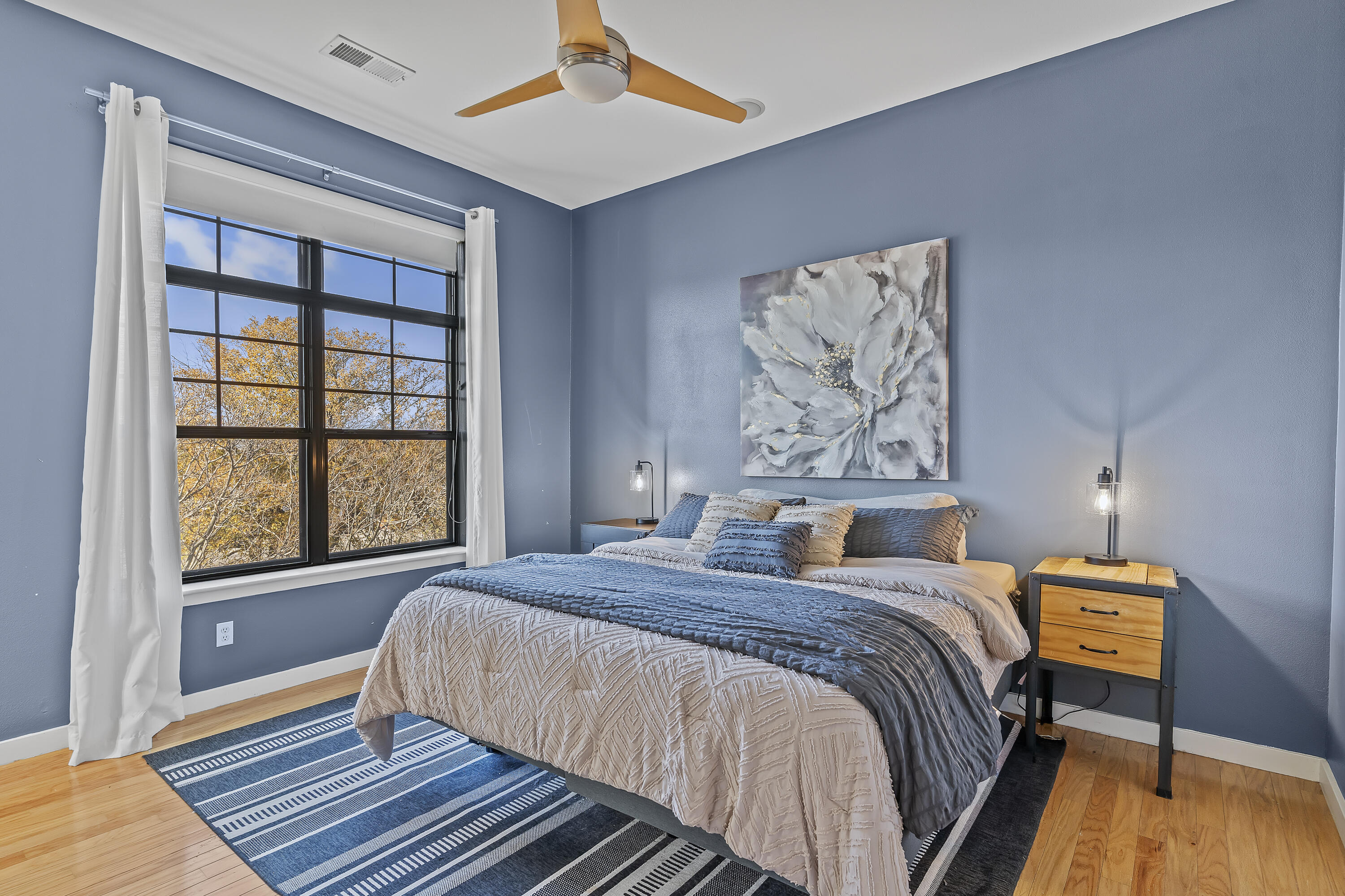 623 W Walnut Street Unit: 407